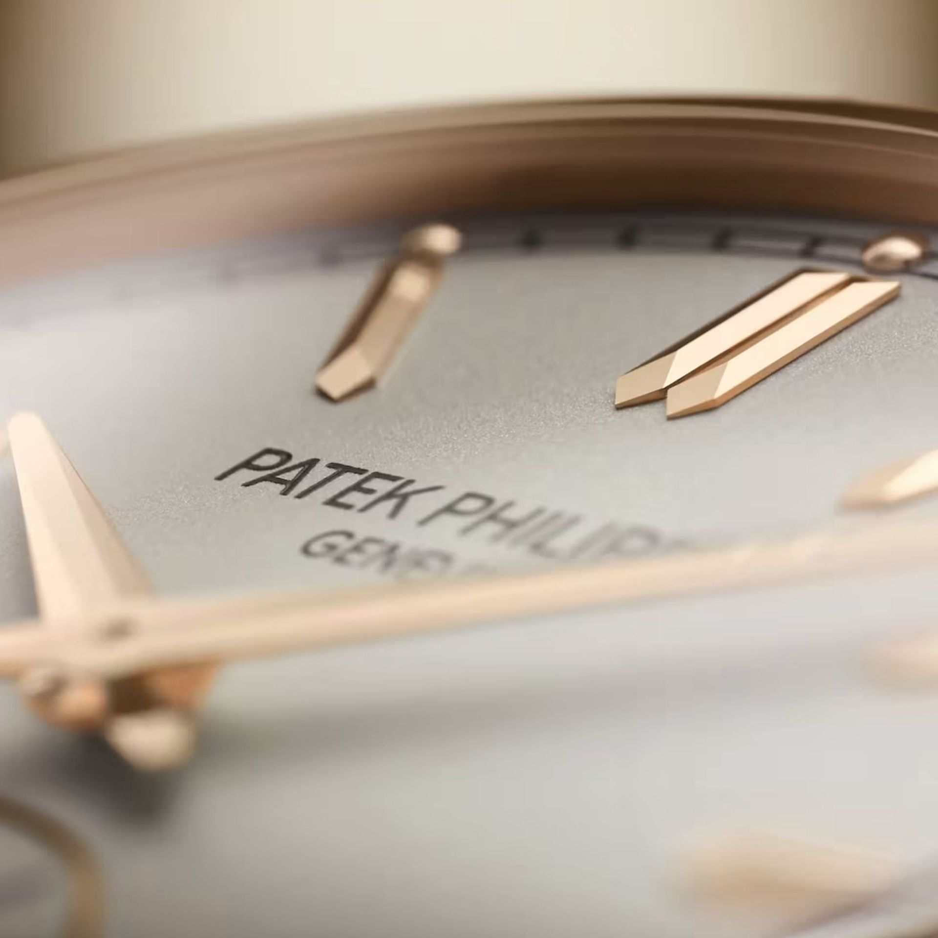PATEK PHILIPPE Calatrava 39 MM 6119R-001