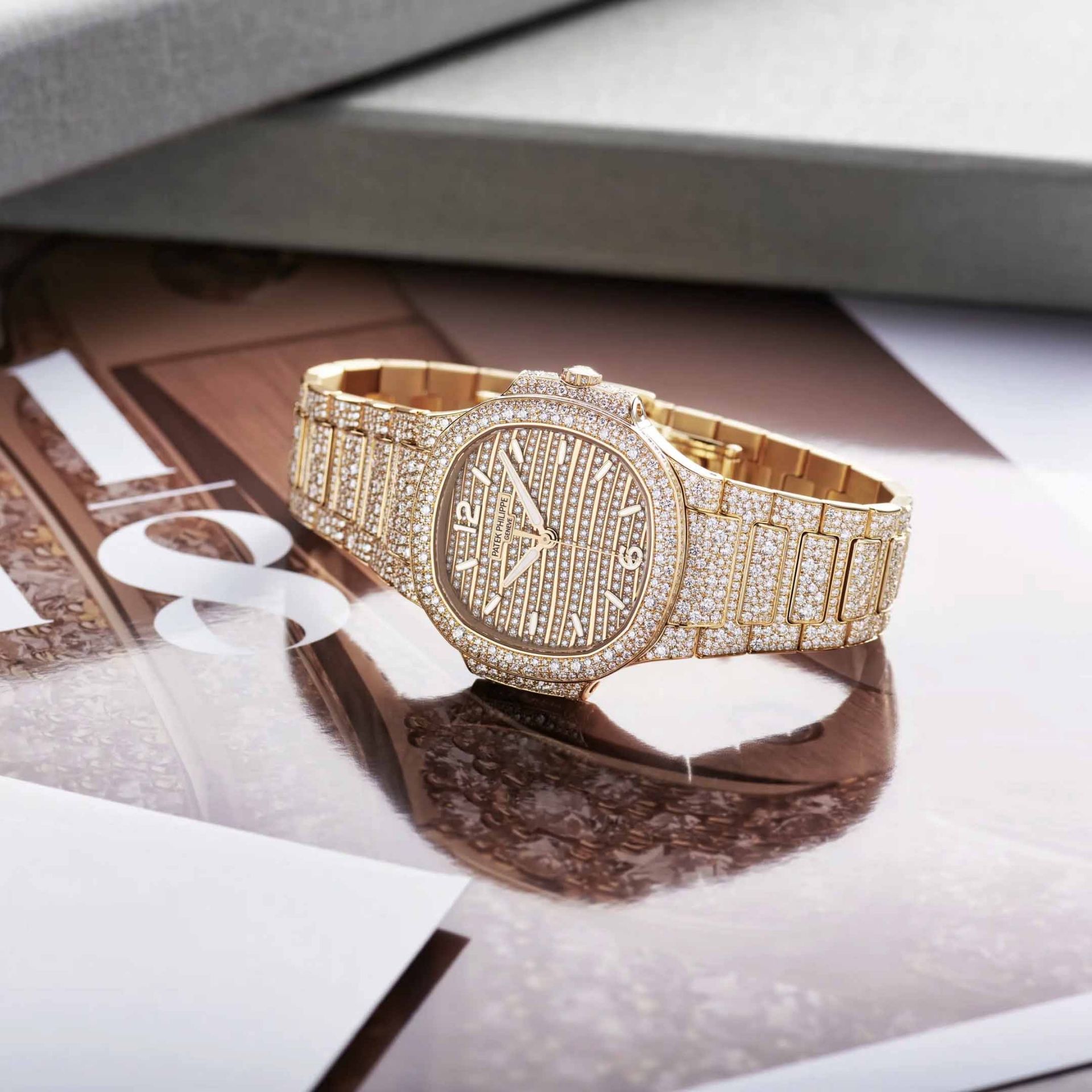 PATEK PHILIPPE Nautilus Alta Gioielleria 35.2  MM 7118/1450R-001