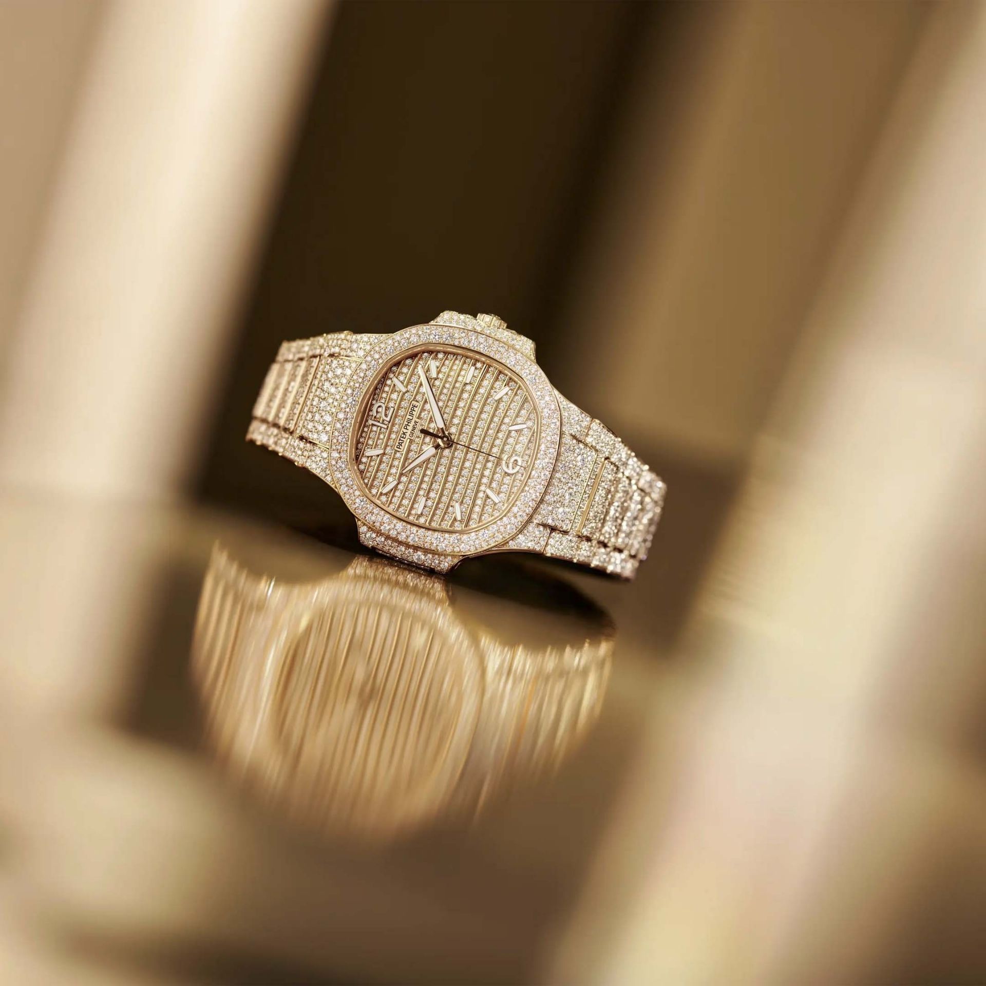 PATEK PHILIPPE Nautilus Alta Gioielleria 35.2  MM 7118/1450R-001