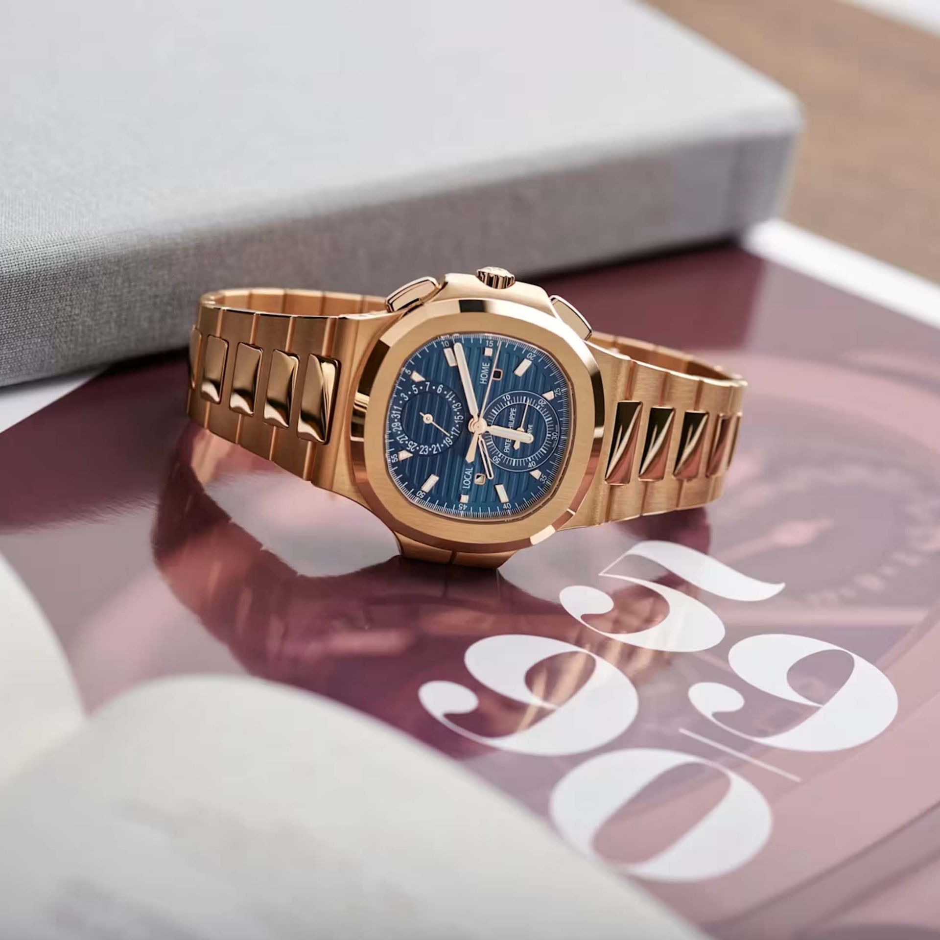 PATEK PHILIPPE Nautilus Cronografo Doppio Fuso 40.5 MM 5990/1R-001