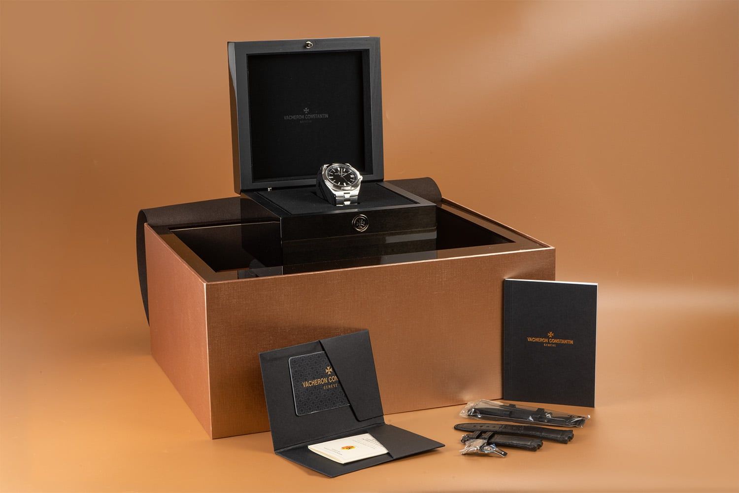 VACHERON CONSTANTIN Overseas 41 MM 4500V/110A-B483
