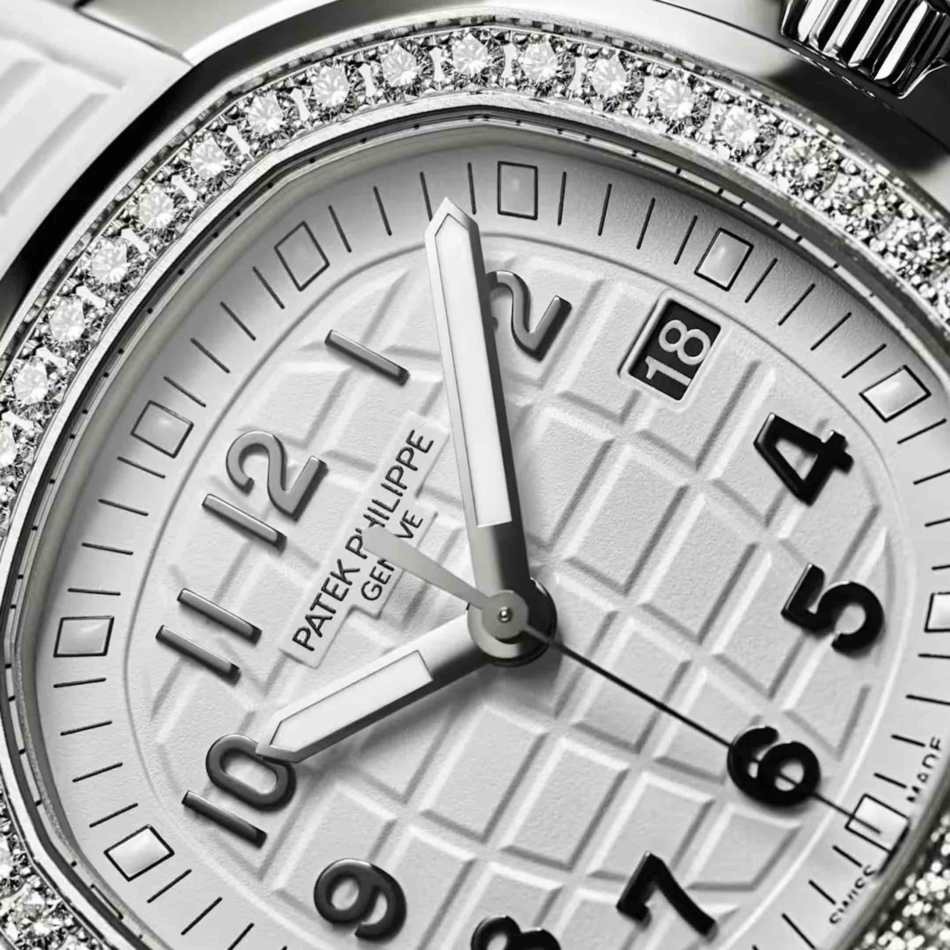 PATEK PHILIPPE Aquanaut Luce 38.8 MM 5267/200A-010