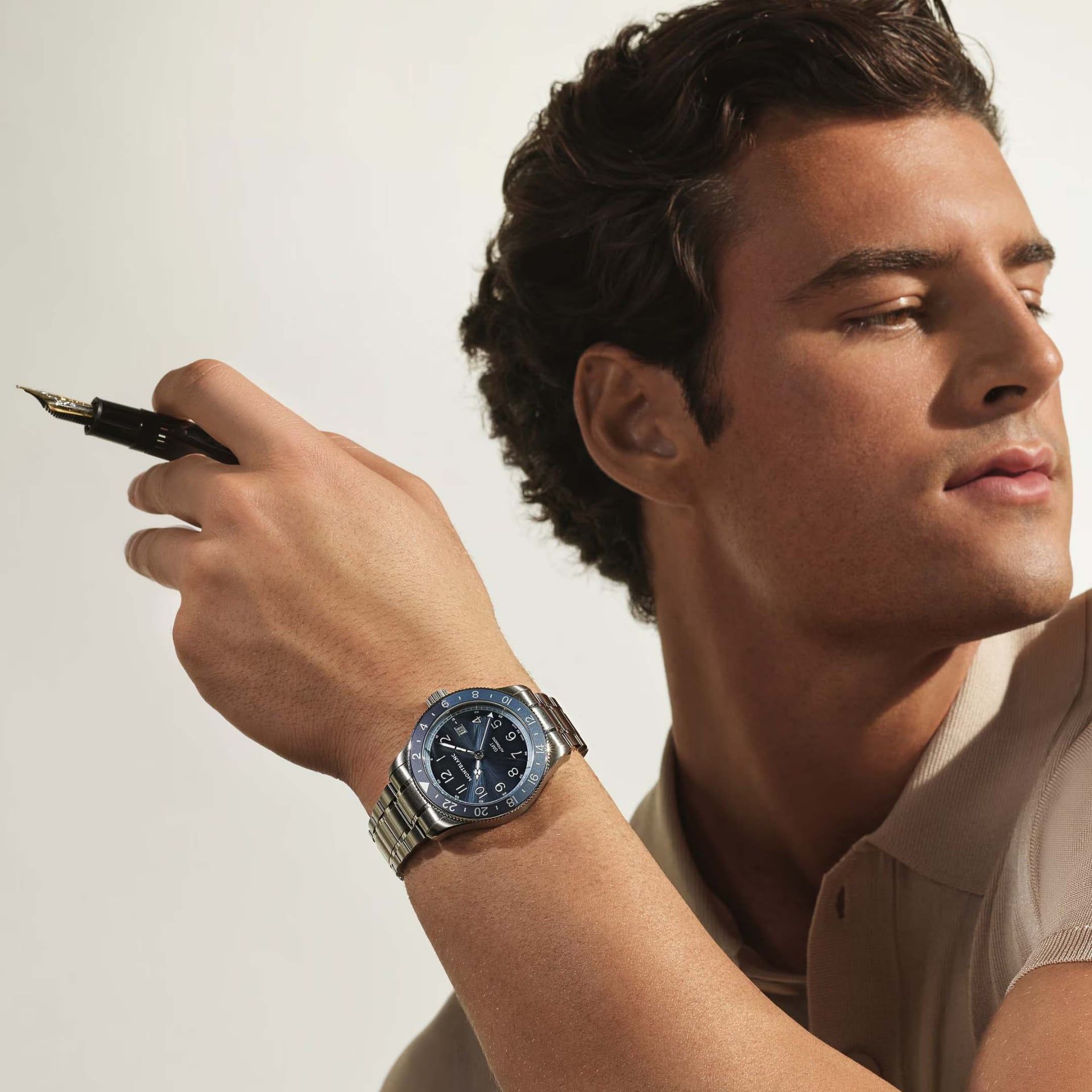 MONTBLANC 1858 GMT 0 Oxygen 42 MM 136523