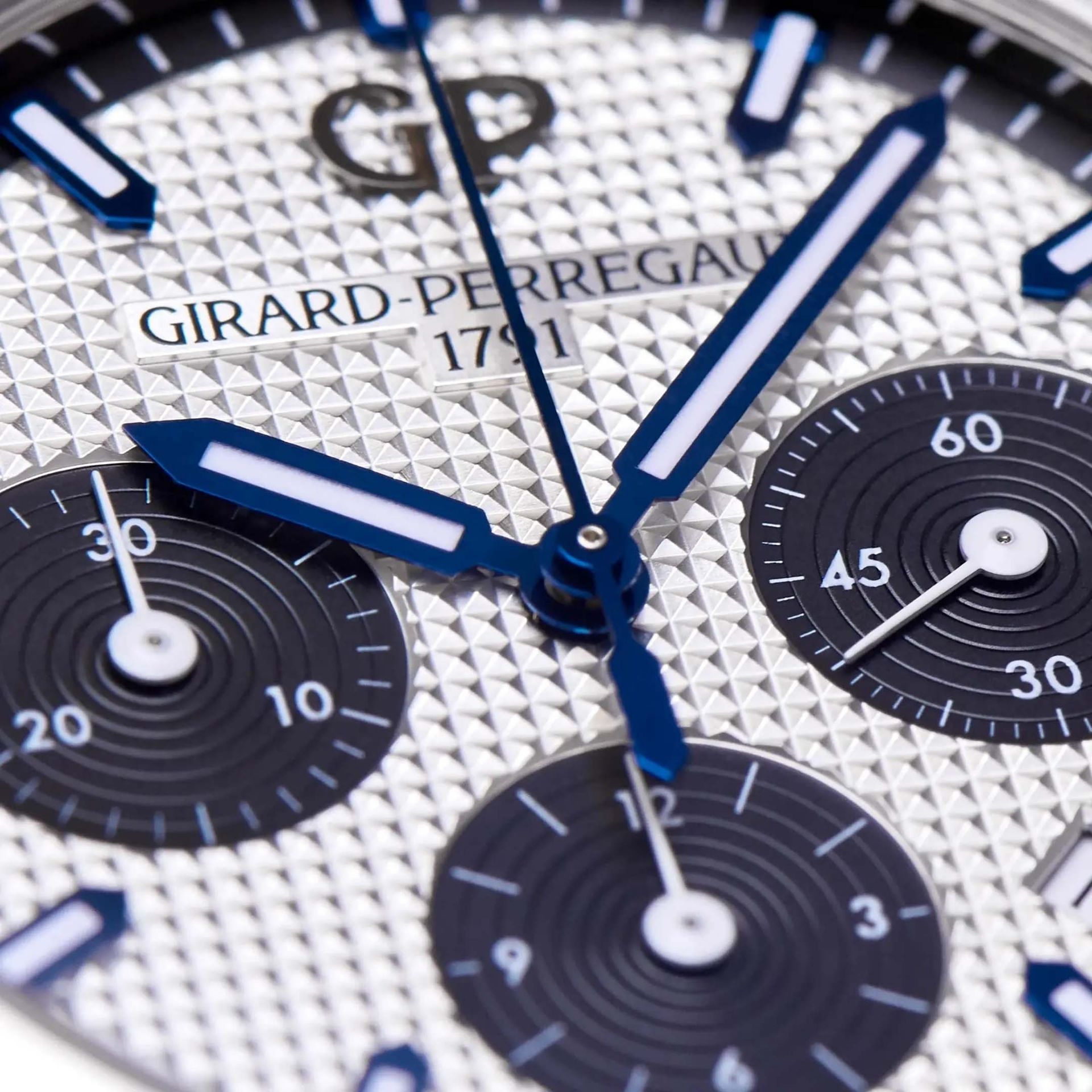 GIRARD PERREGAUX Laureato Chronograph 42 MM 81020-11Z131-11A
