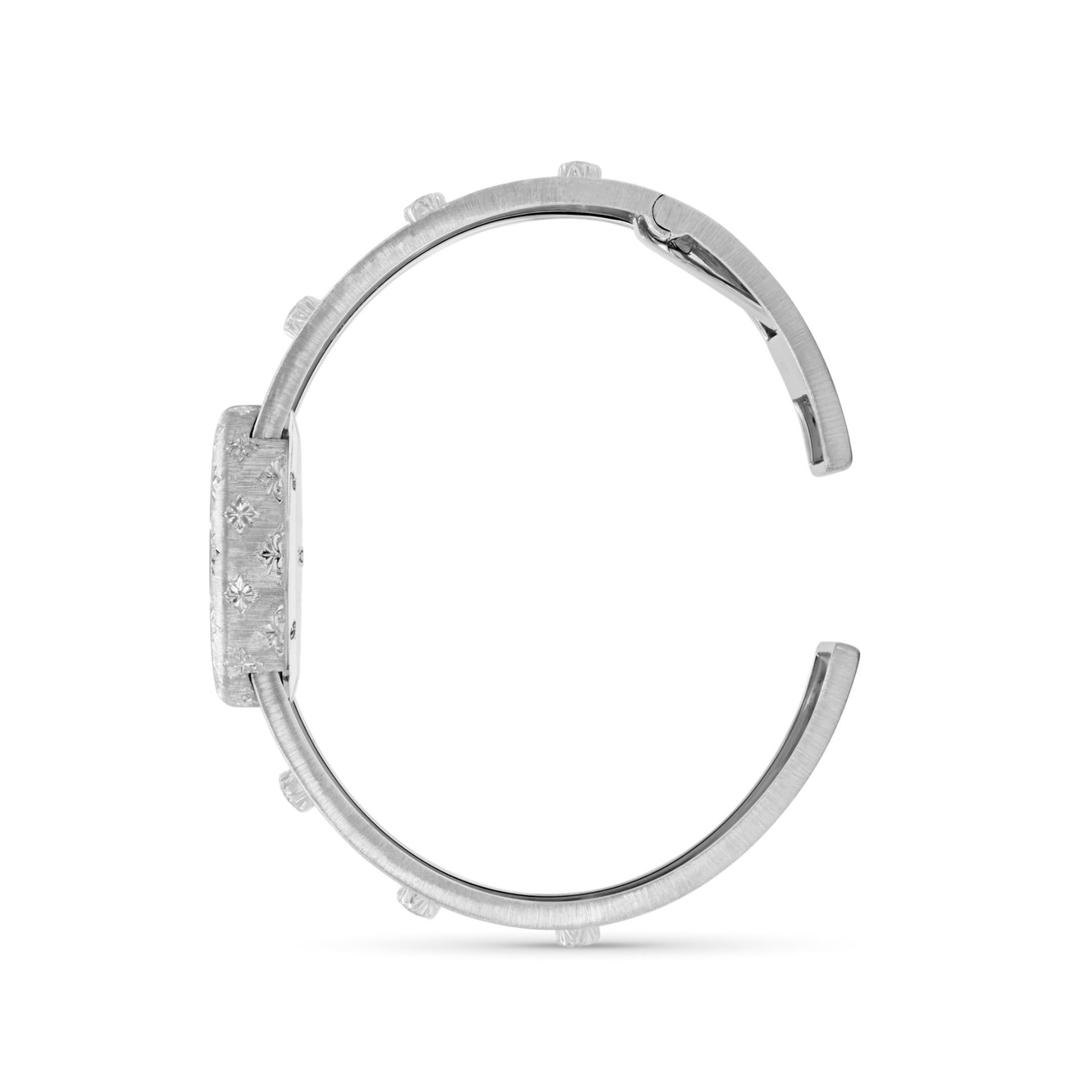 BUCCELLATI Macri Classica in Oro Bianco con Diamanti 24 MM WAULDG003702