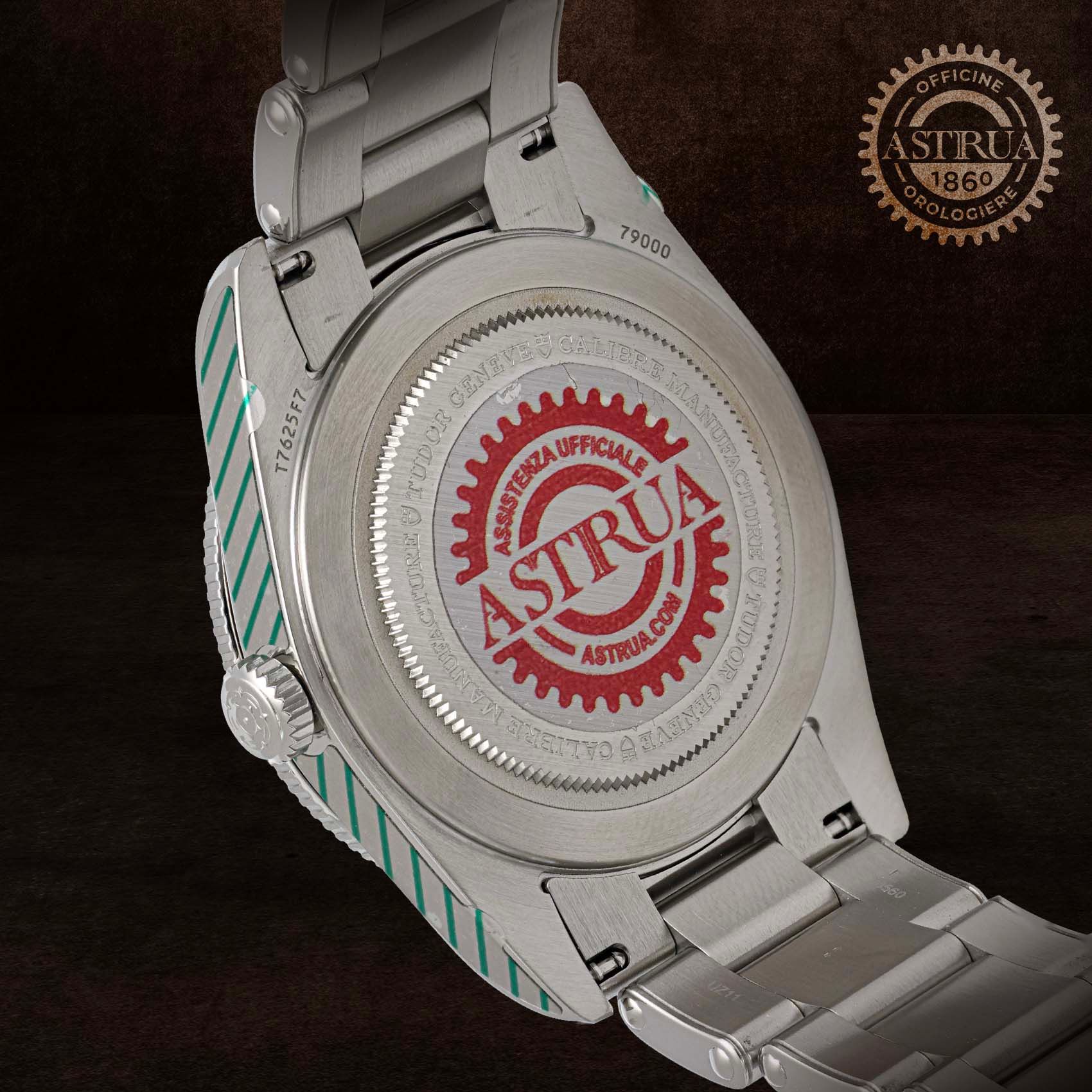 TUDOR Black Bay 54 37 MM 79000N