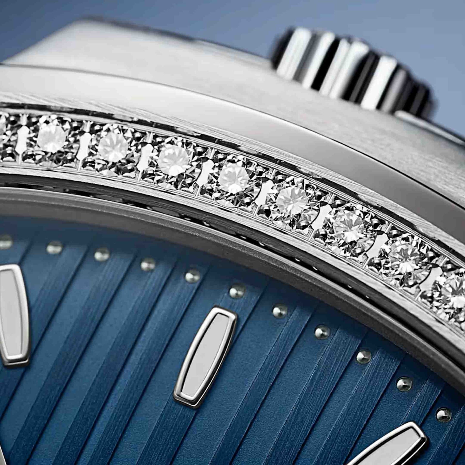 PATEK PHILIPPE Nautilus "Ladies Automatic" 35,2  MM 7118/1200A-001