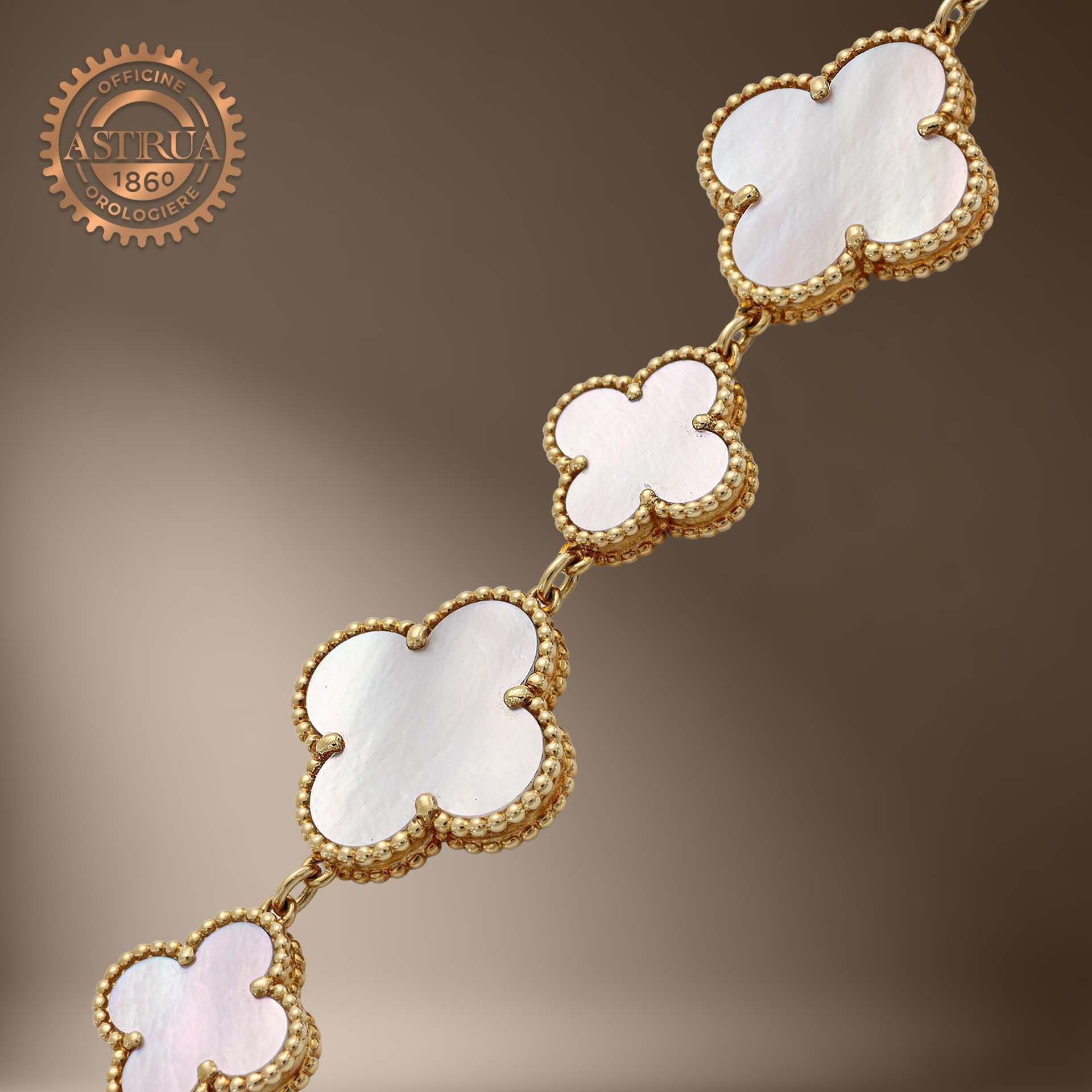 VAN CLEEF & ARPELS Alhambra 26 MM 136674
