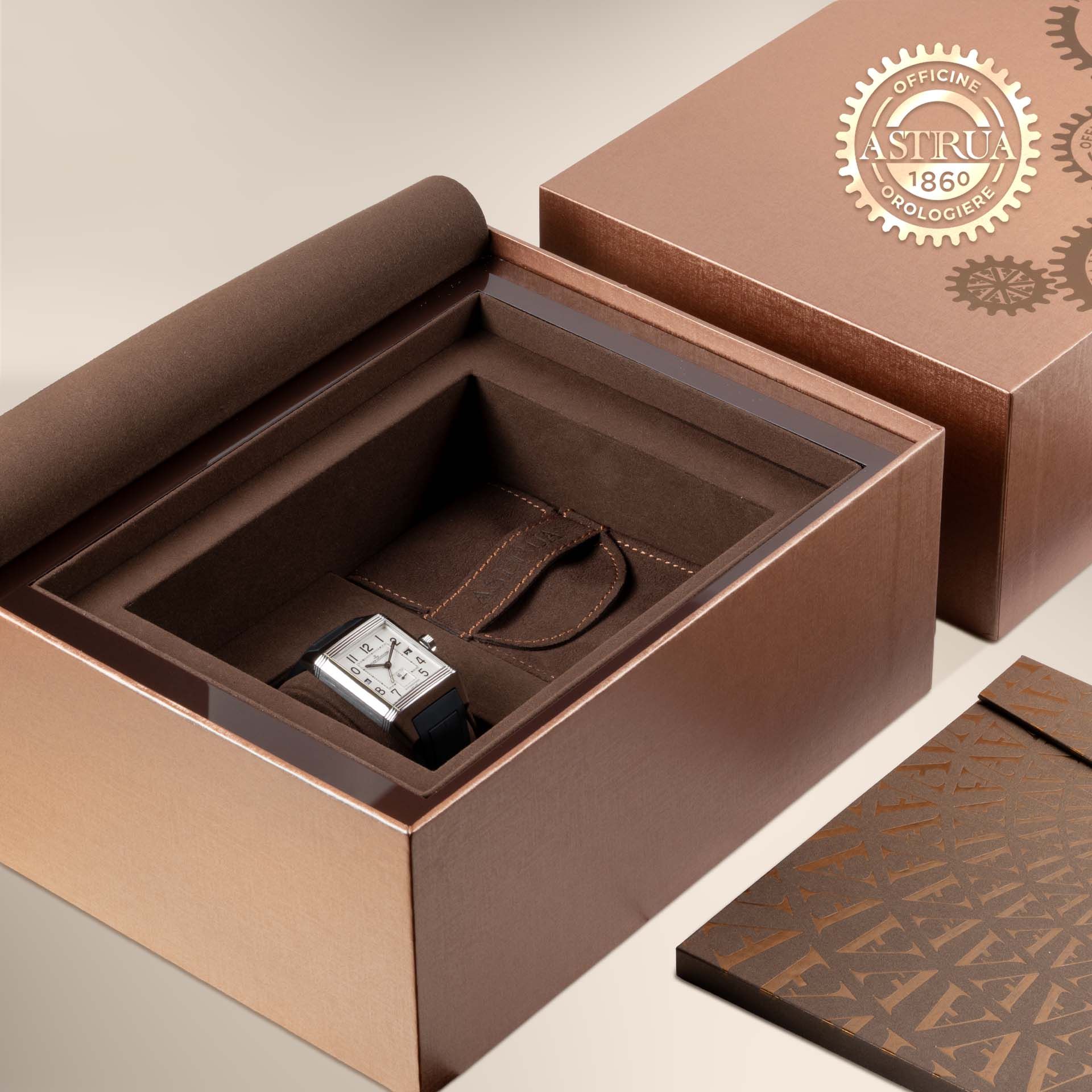 JAEGER-LECOULTRE Reverso Squadra Hometime Gmt 35 x 50 MM 230.8.77