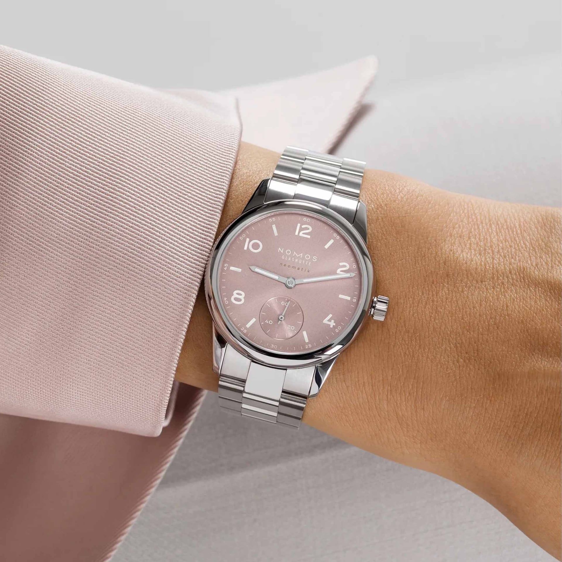 NOMOS Glashütte Club Sport Neomatik 34 Rosé 34 MM 756