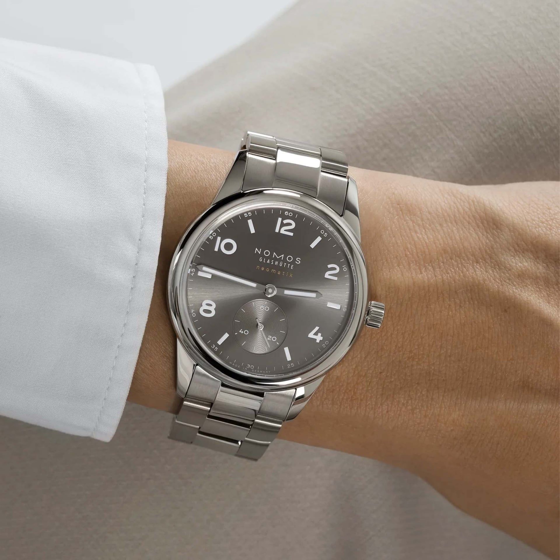 NOMOS Glashütte Club Sport Neomatik 39 Smoke 39.5 MM 763