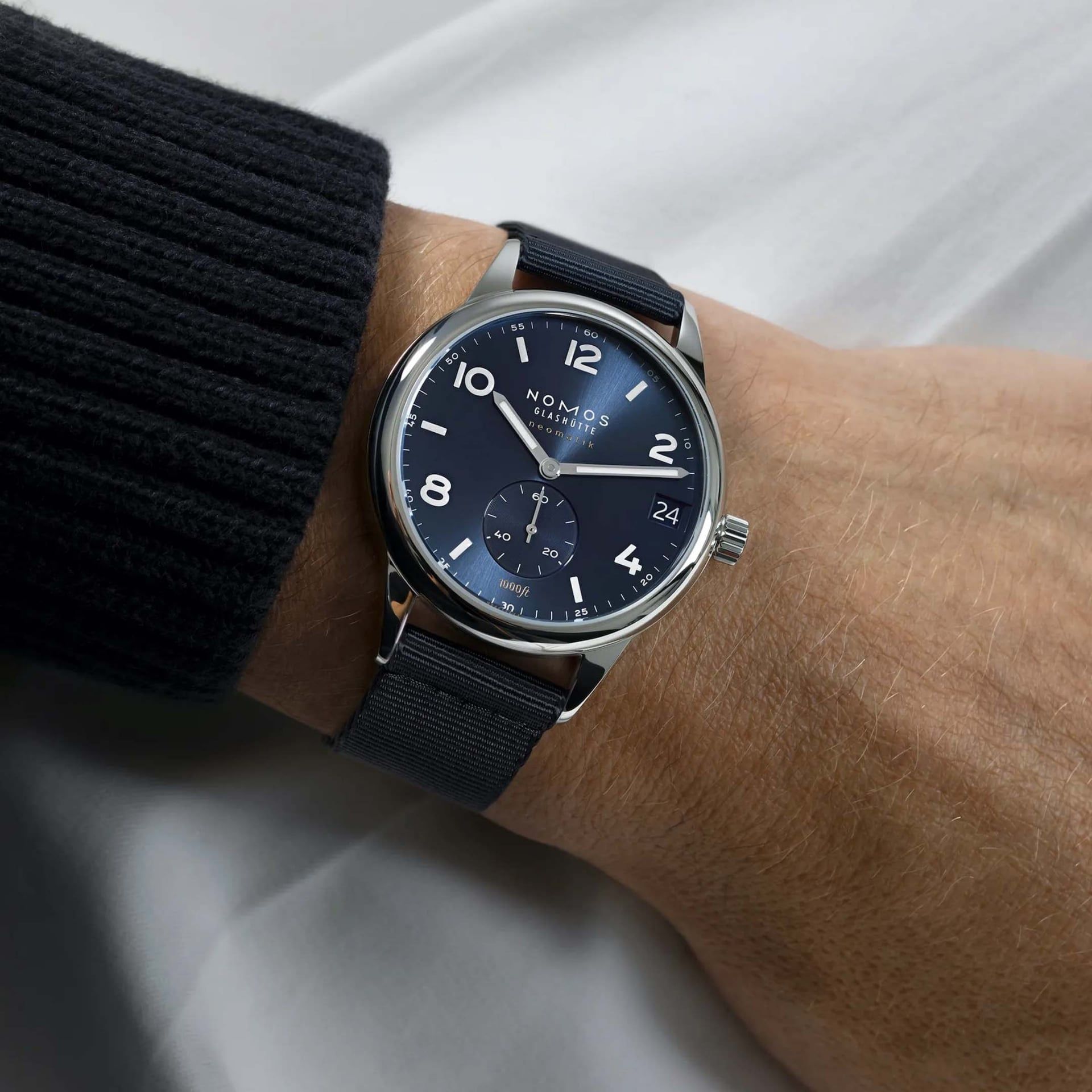 NOMOS Glashütte Club Sport Neomatik 42 Datario Blu 42 MM 782
