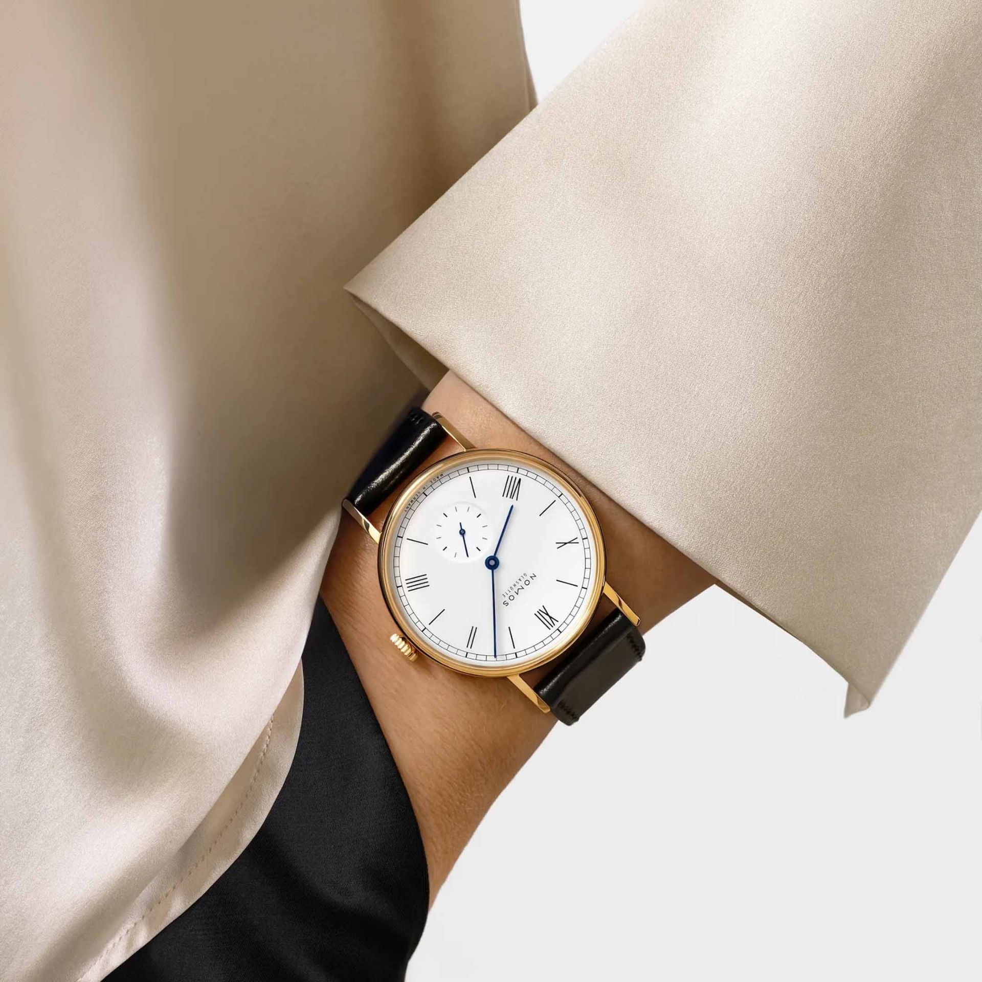 NOMOS Glashütte Ludwig Oro Bianco Smaltato 35 MM 215