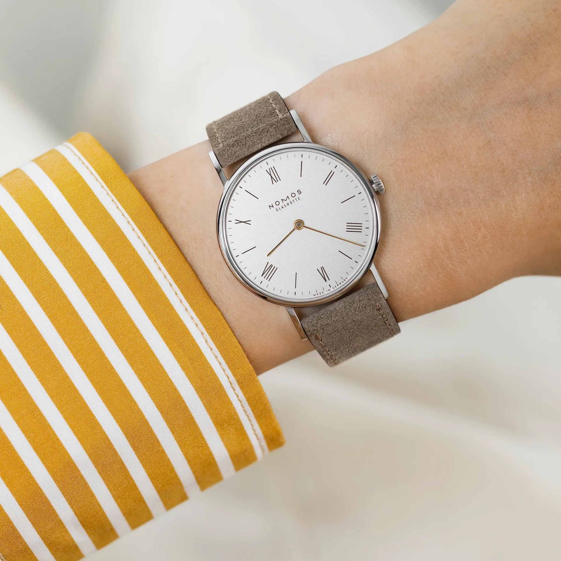 NOMOS Glashütte Ludwig 33 Duo Doré 32,8 MM 240