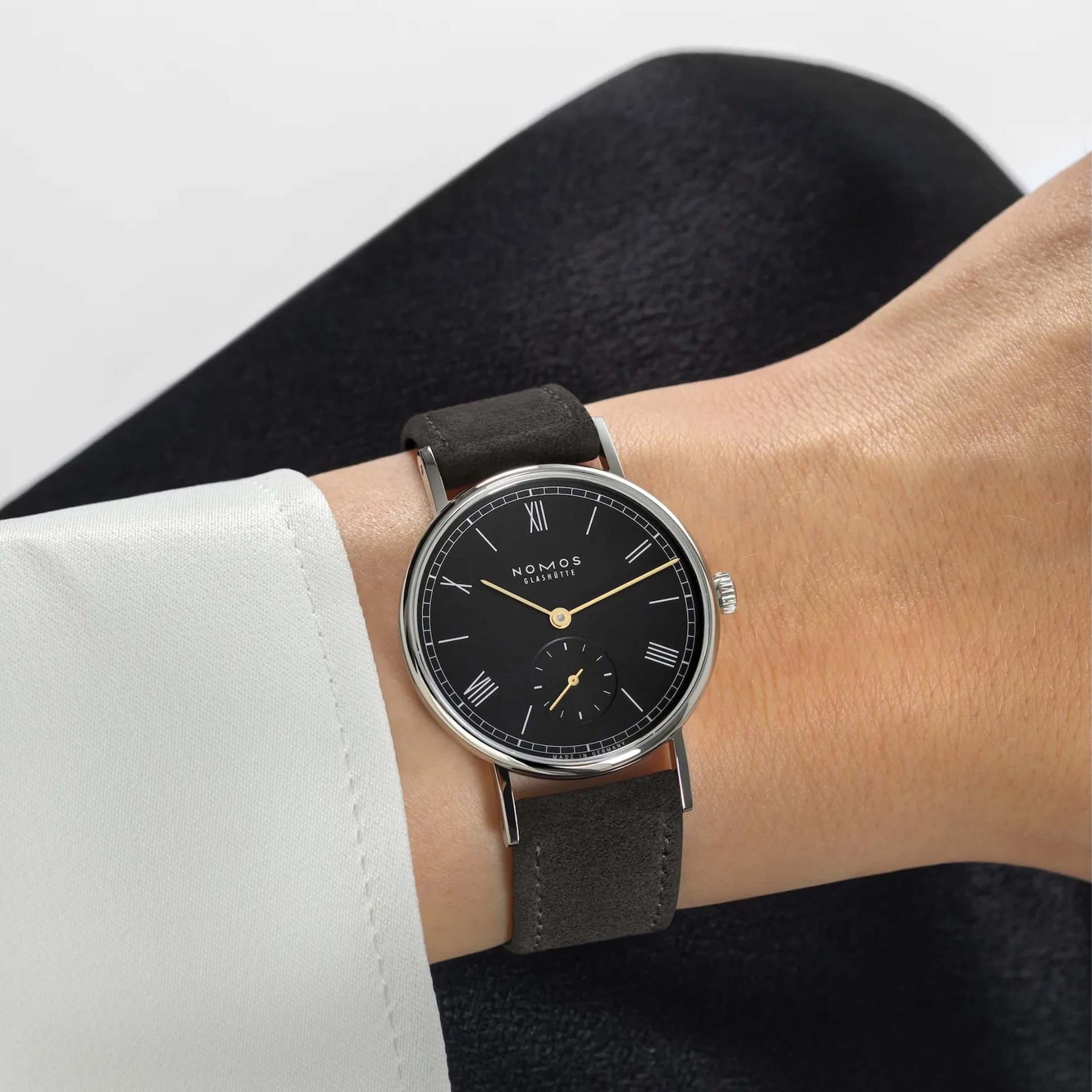 NOMOS Glashütte Ludwig 33 Noir 32,8 MM 226
