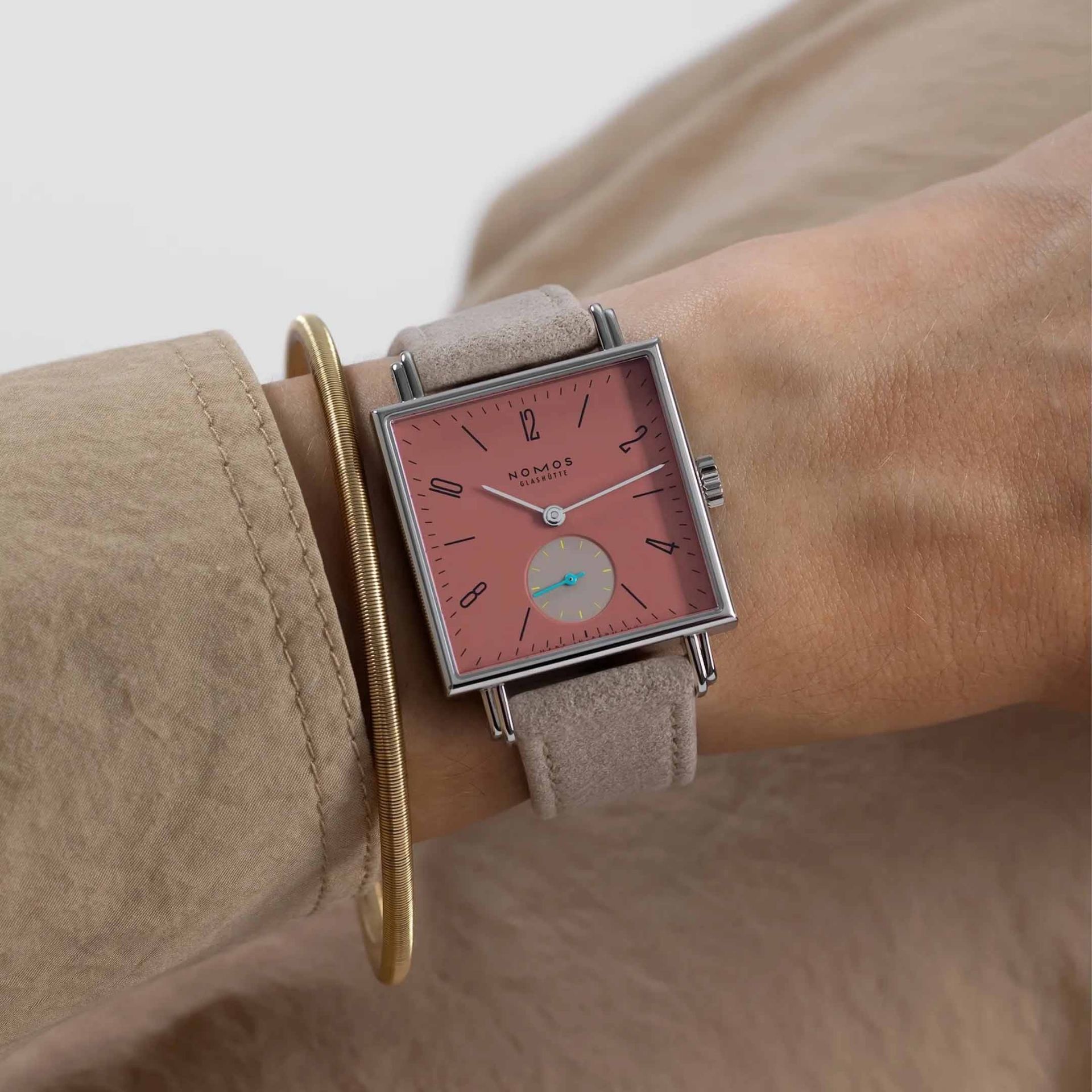 NOMOS Glashütte Tetra Terra 29,5 X 29,5 MM 438