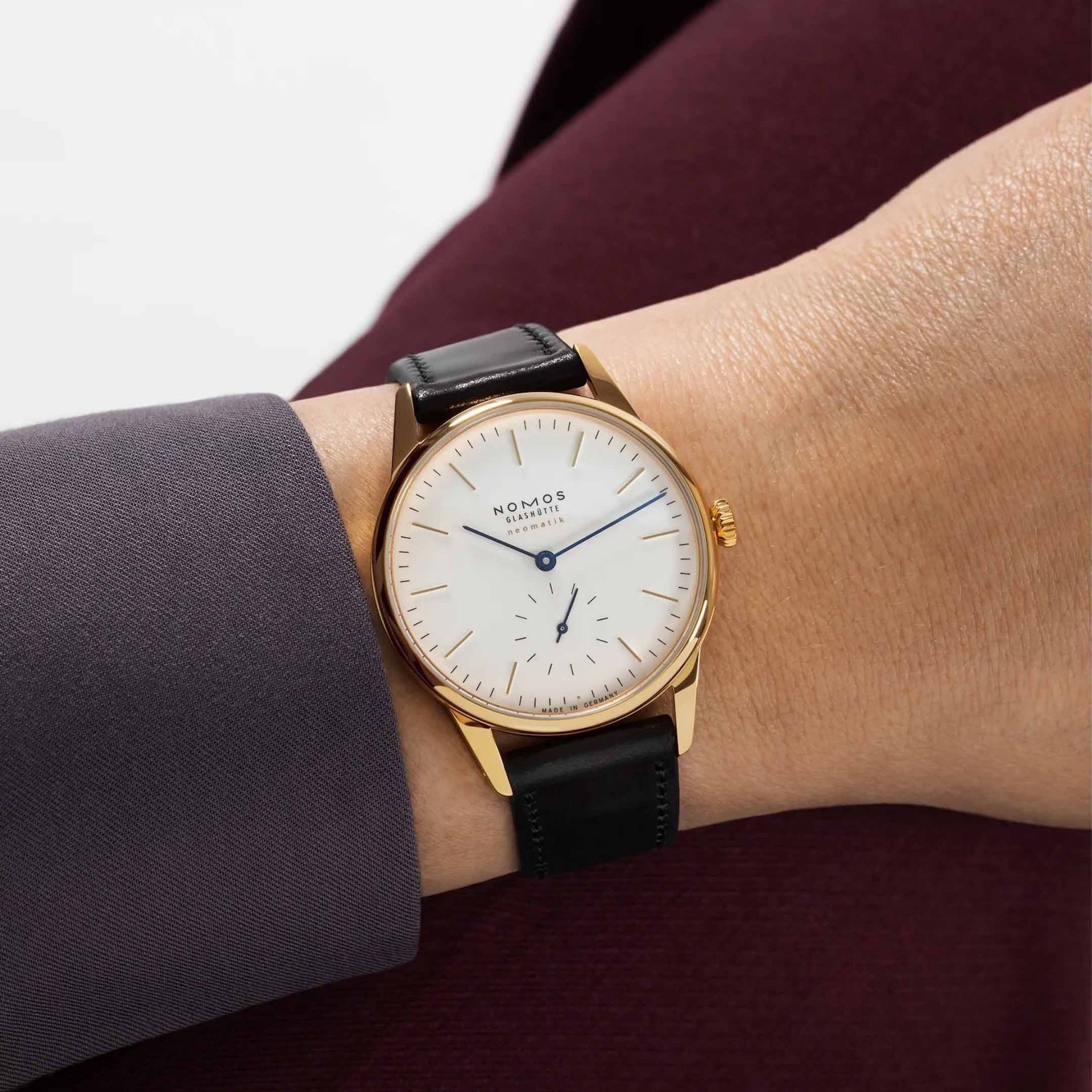 NOMOS Glashütte Orion Oro Neomatik 36.4 MM 348