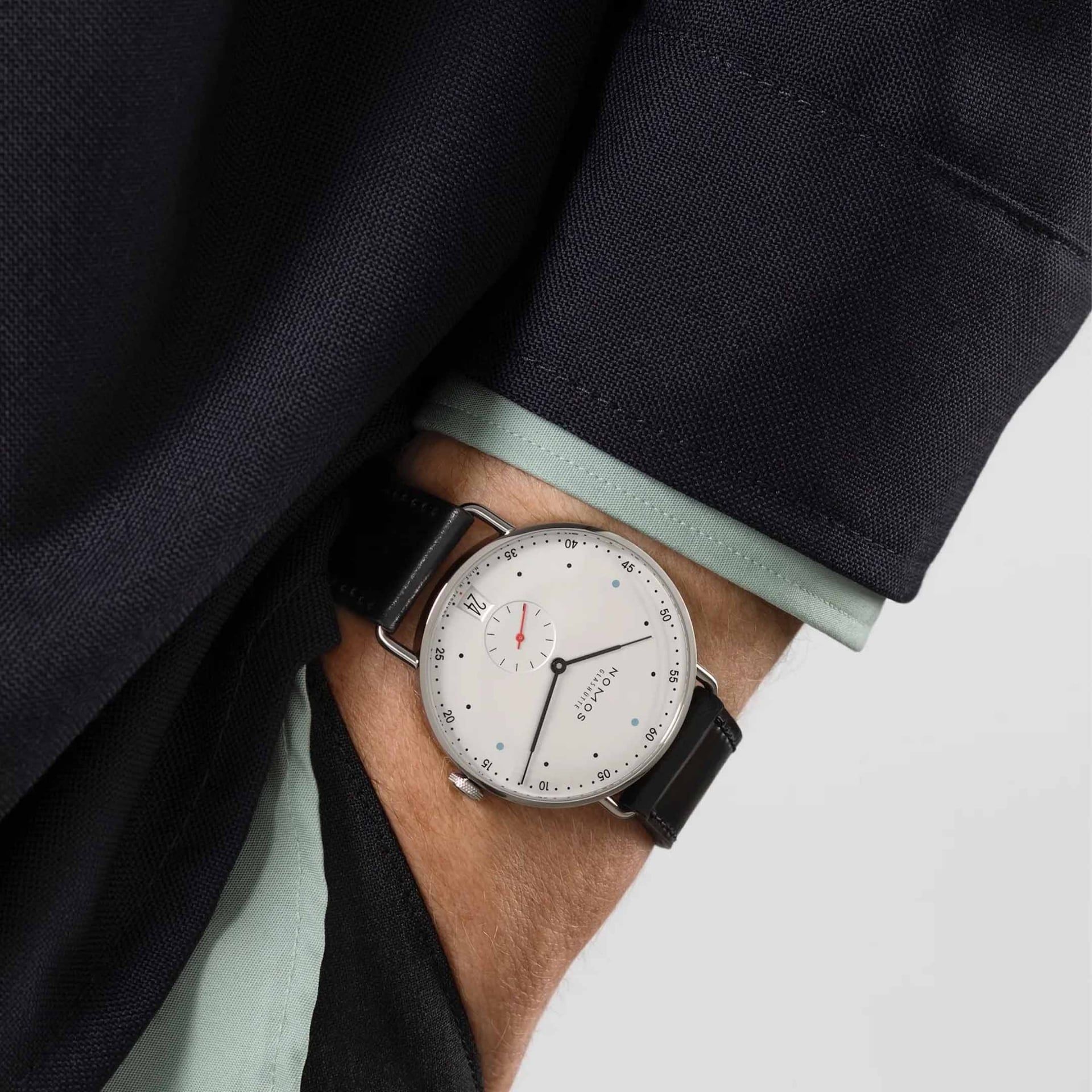 NOMOS Glashütte Metro 38 Datario 38,5 MM 1102