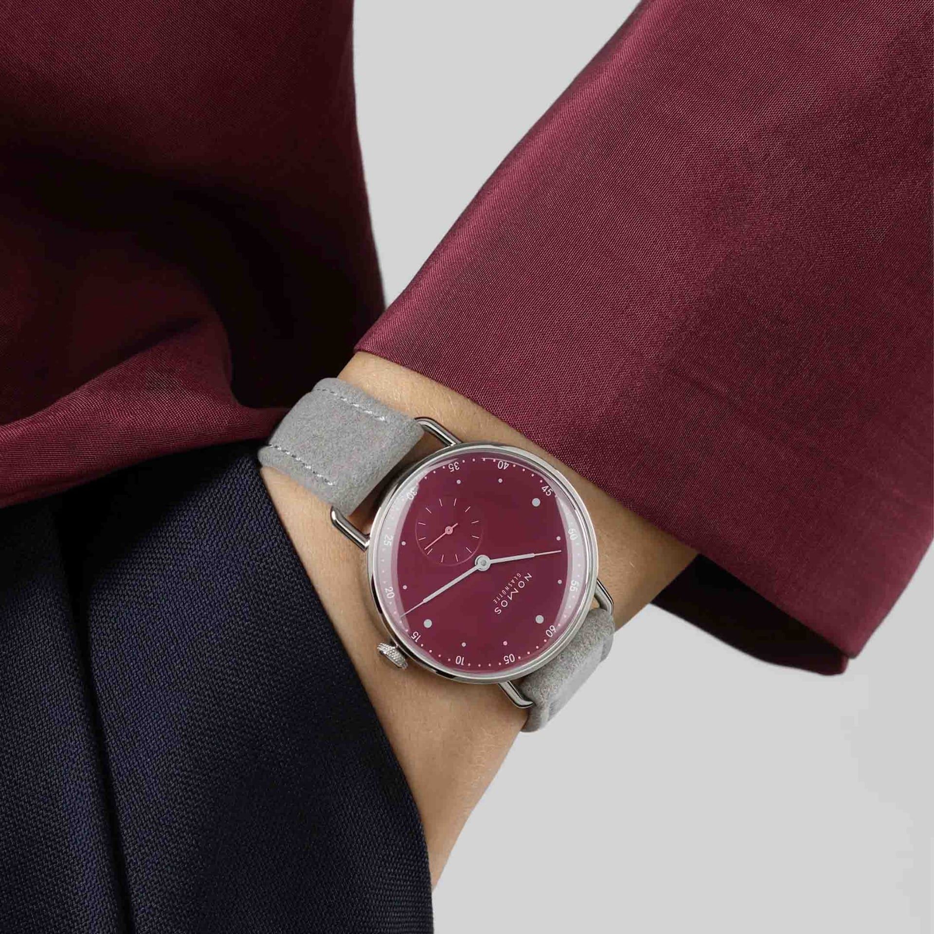 NOMOS Glashütte Metro 33 Muted Red 33 MM 1123
