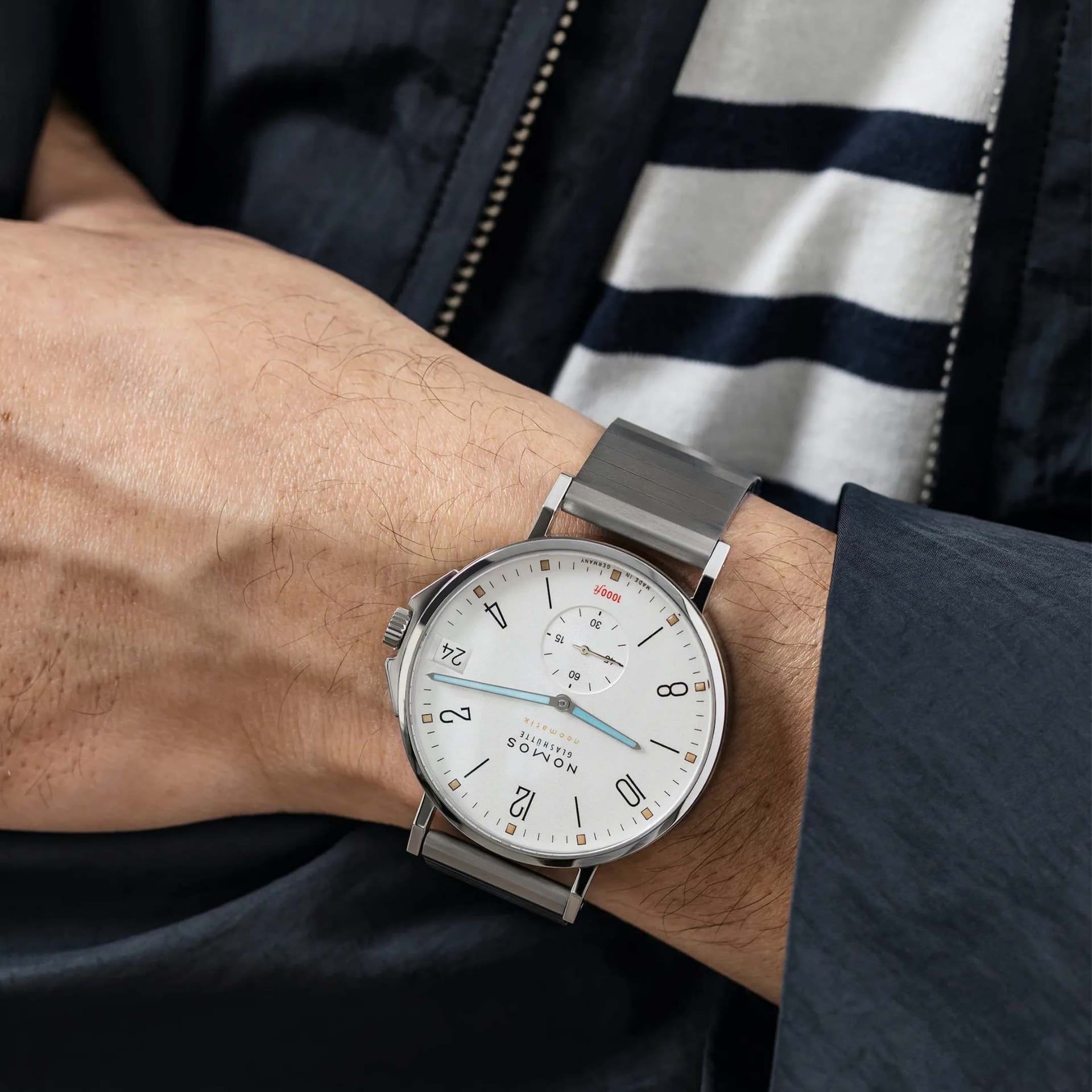 NOMOS Glashütte Tangente Sport Neomatik 42 Datario 42 MM 580