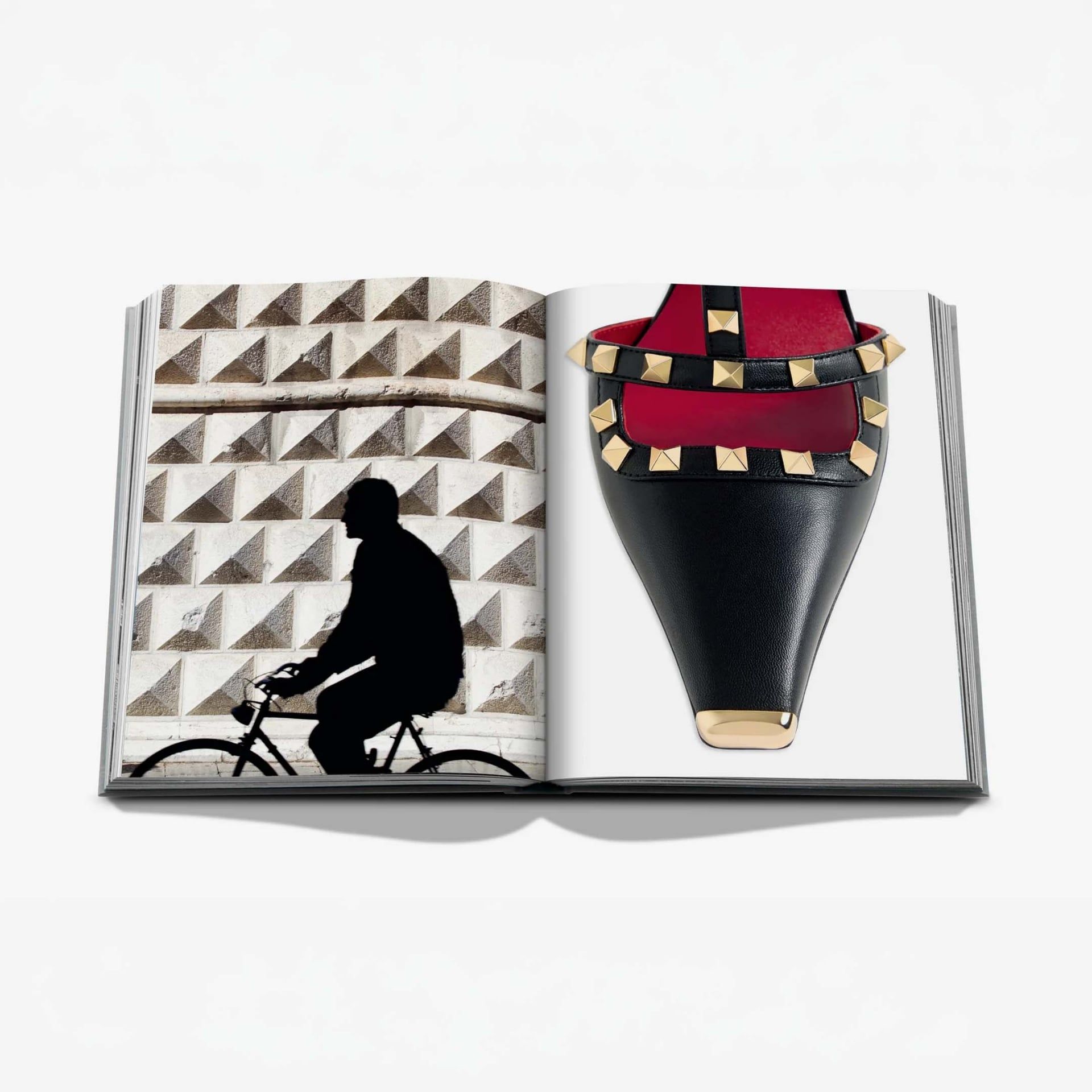 ASSOULINE Libro Fashionphile: The Book of Iconic Shoes 25 x 4 x H 33 CM 9781649807144