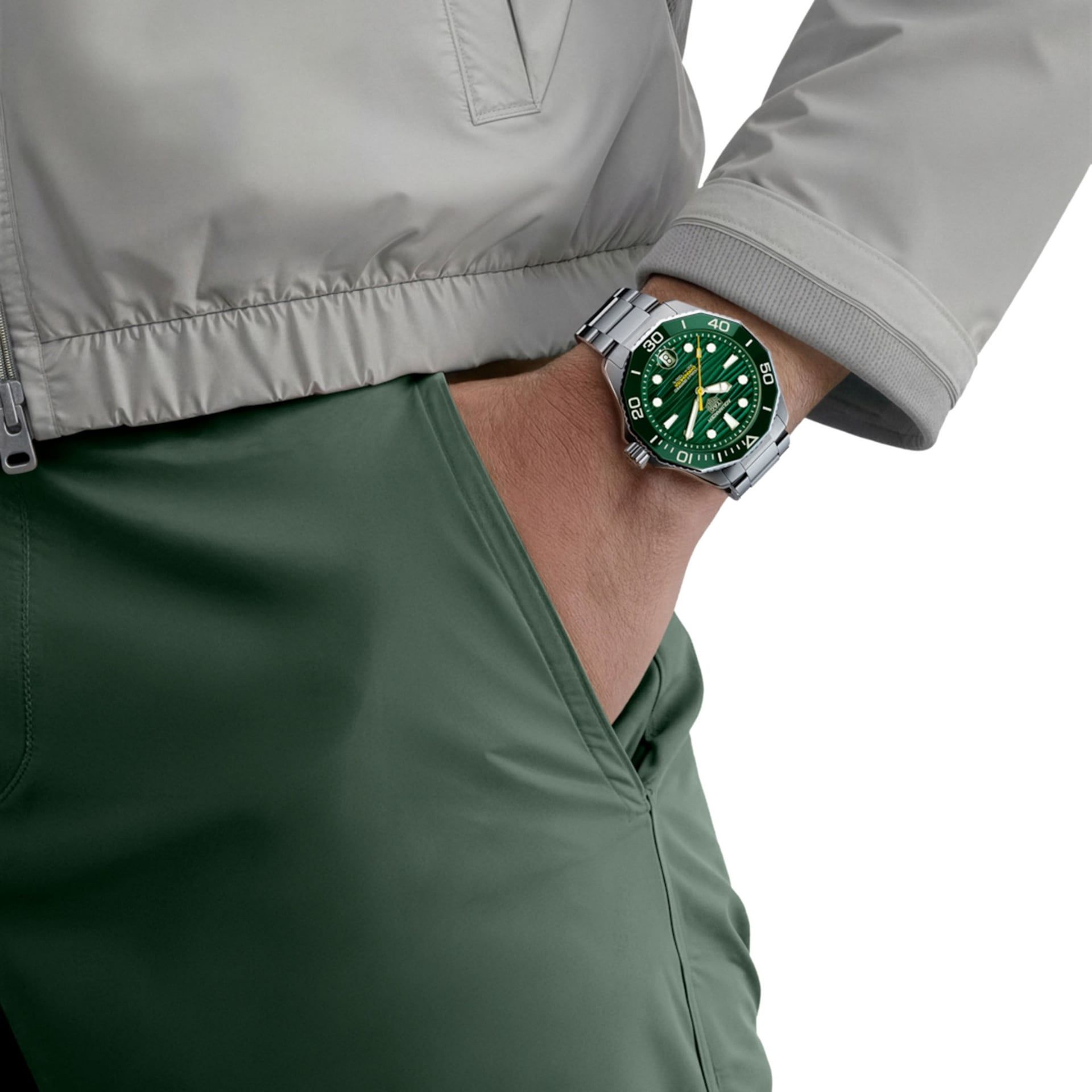 TAG HEUER Aquaracer Professional 300 Date 42 MM WBP5116.BA0013