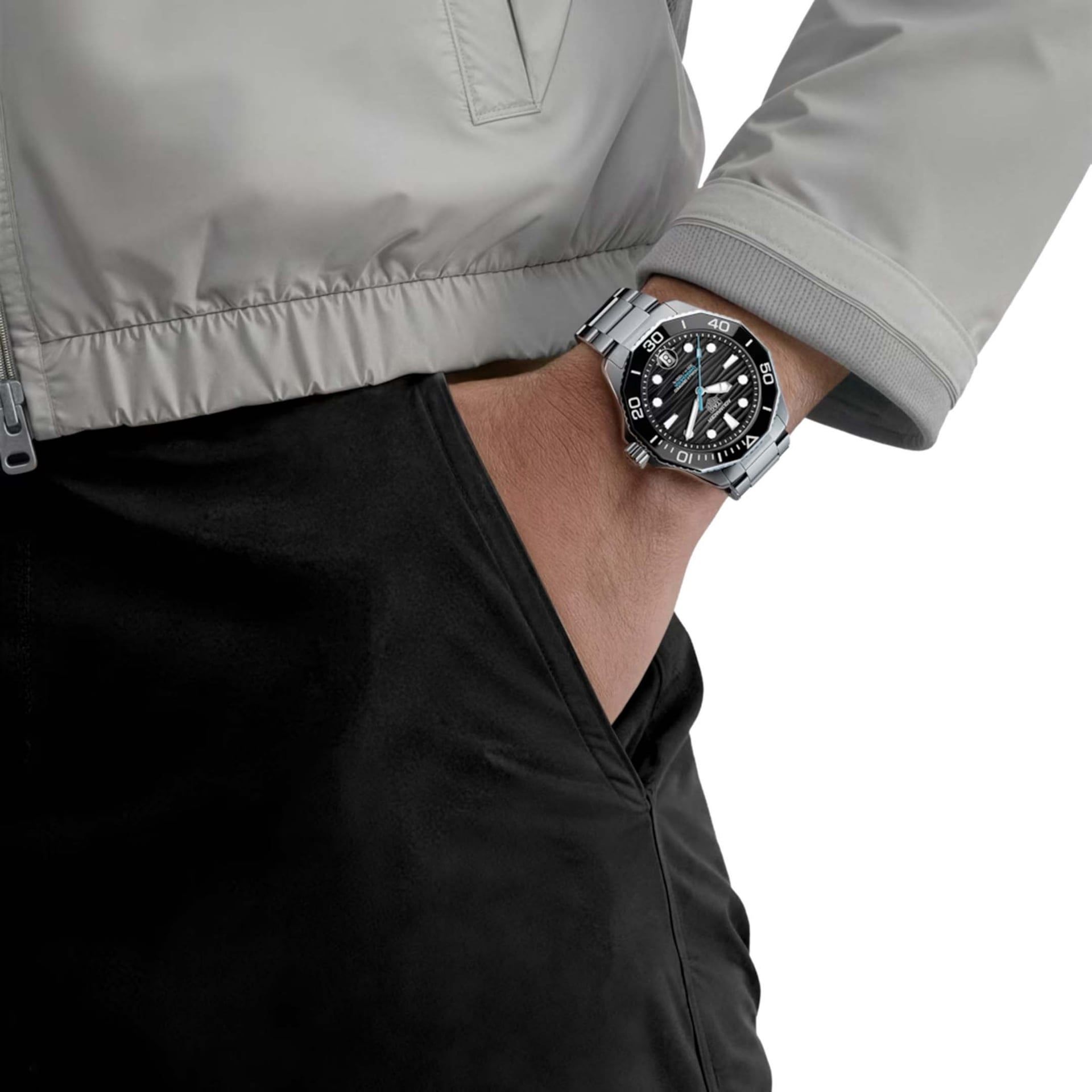 TAG HEUER Aquaracer Professional 300 Date 42 MM WBP5110.BA0013