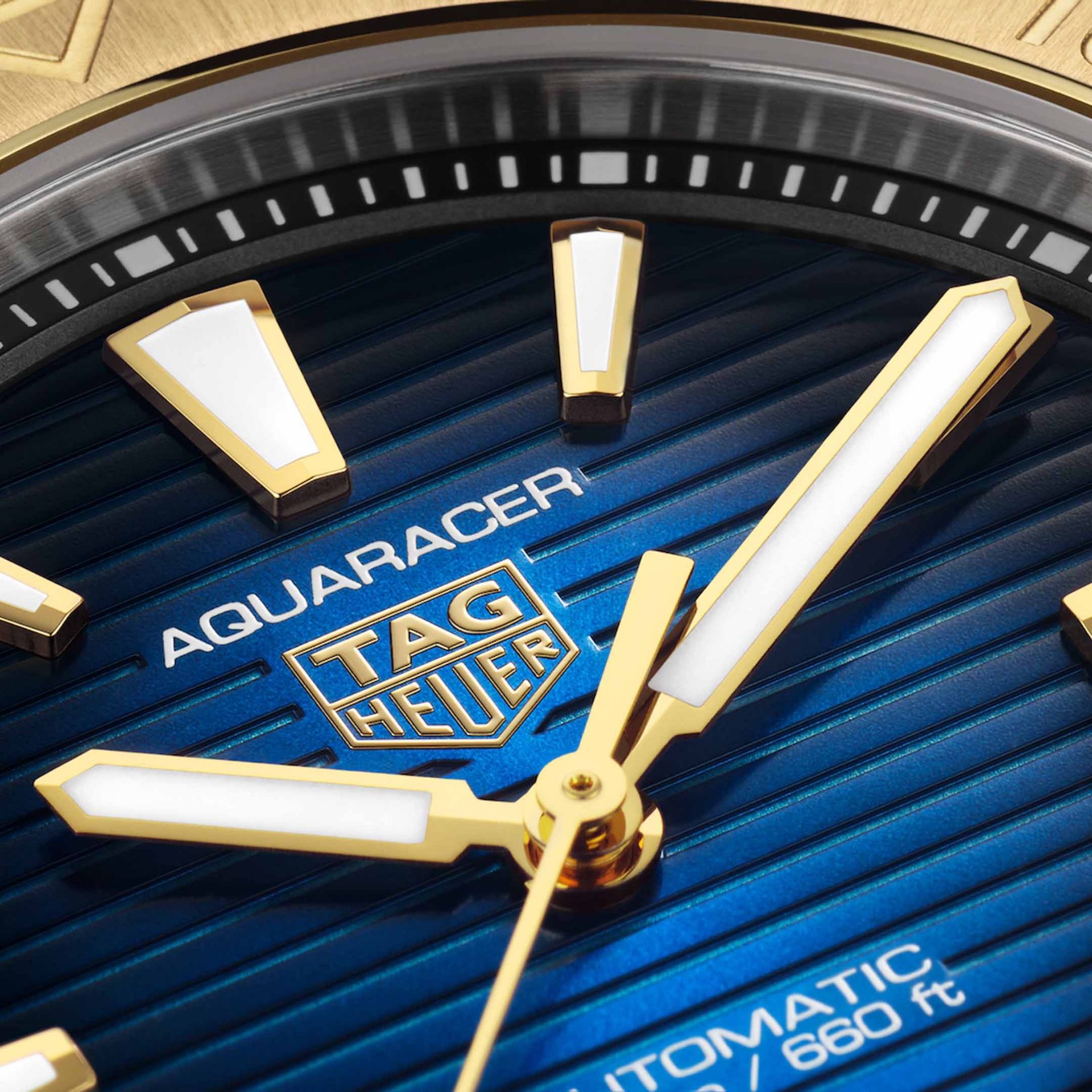 TAG HEUER Aquaracer Professional 200 Date 40 MM WBP2150.BA0627
