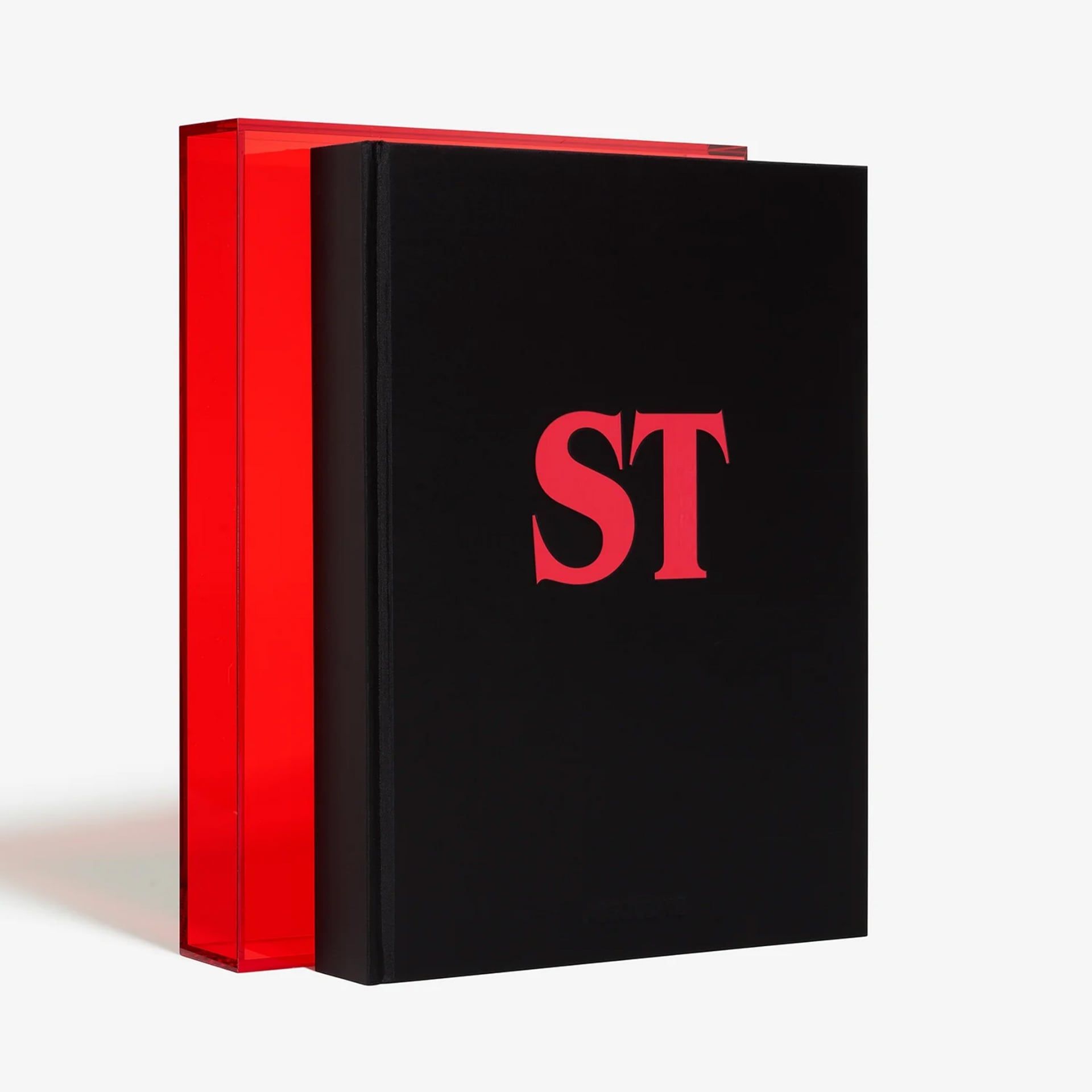 ASSOULINE Libro Stranger Things 28 x 6 x H 36 CM 9781649806406