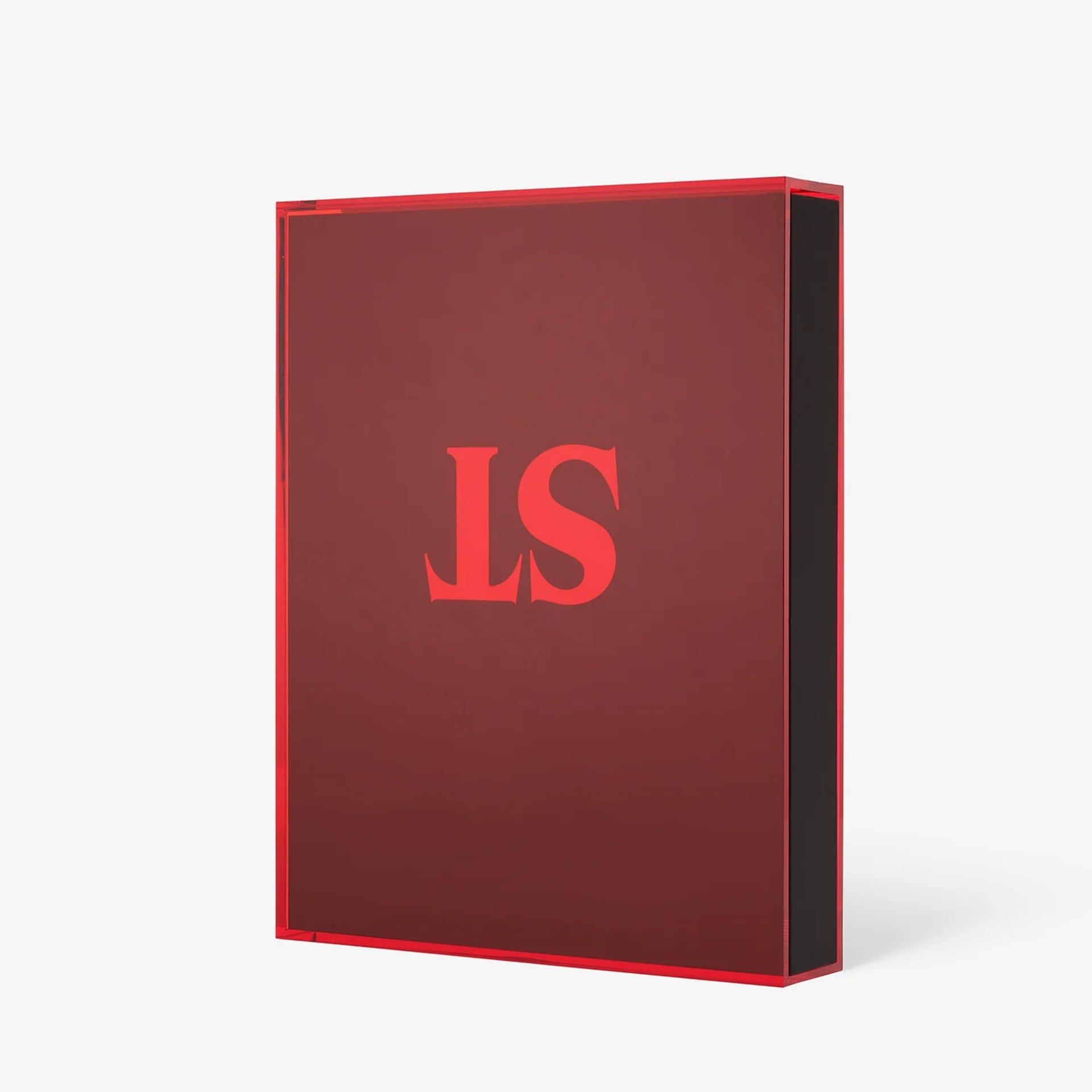 ASSOULINE Libro Stranger Things 28 x 6 x H 36 CM 9781649806406