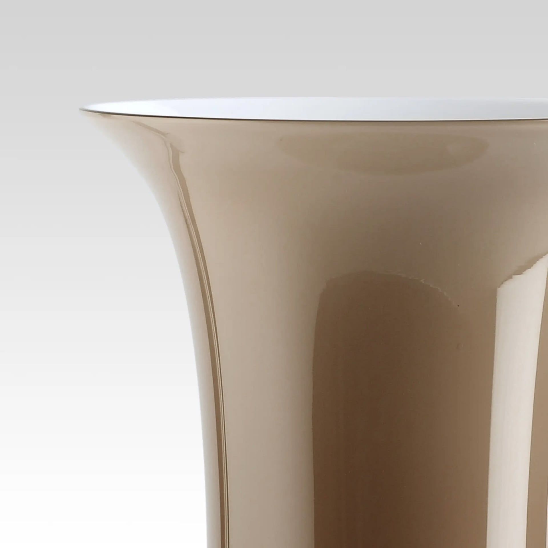VENINI Vaso Opalino Small Moka 14 CM - H 30 CM 706.38