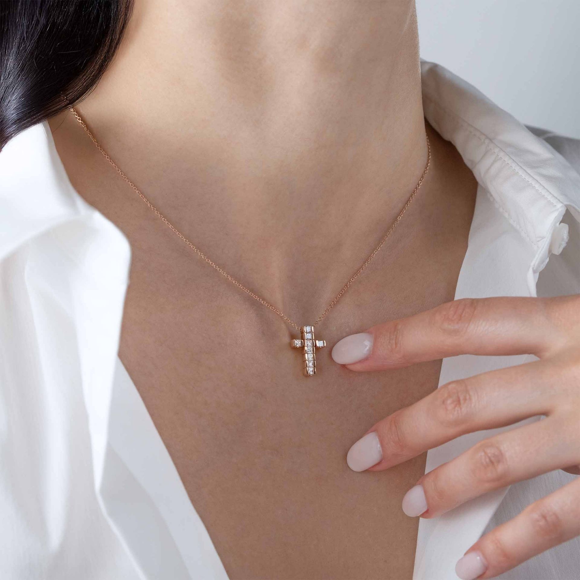 ASTRUA Ciondolo Petali Croce, Oro Rosa, Diamanti PE95DP.2