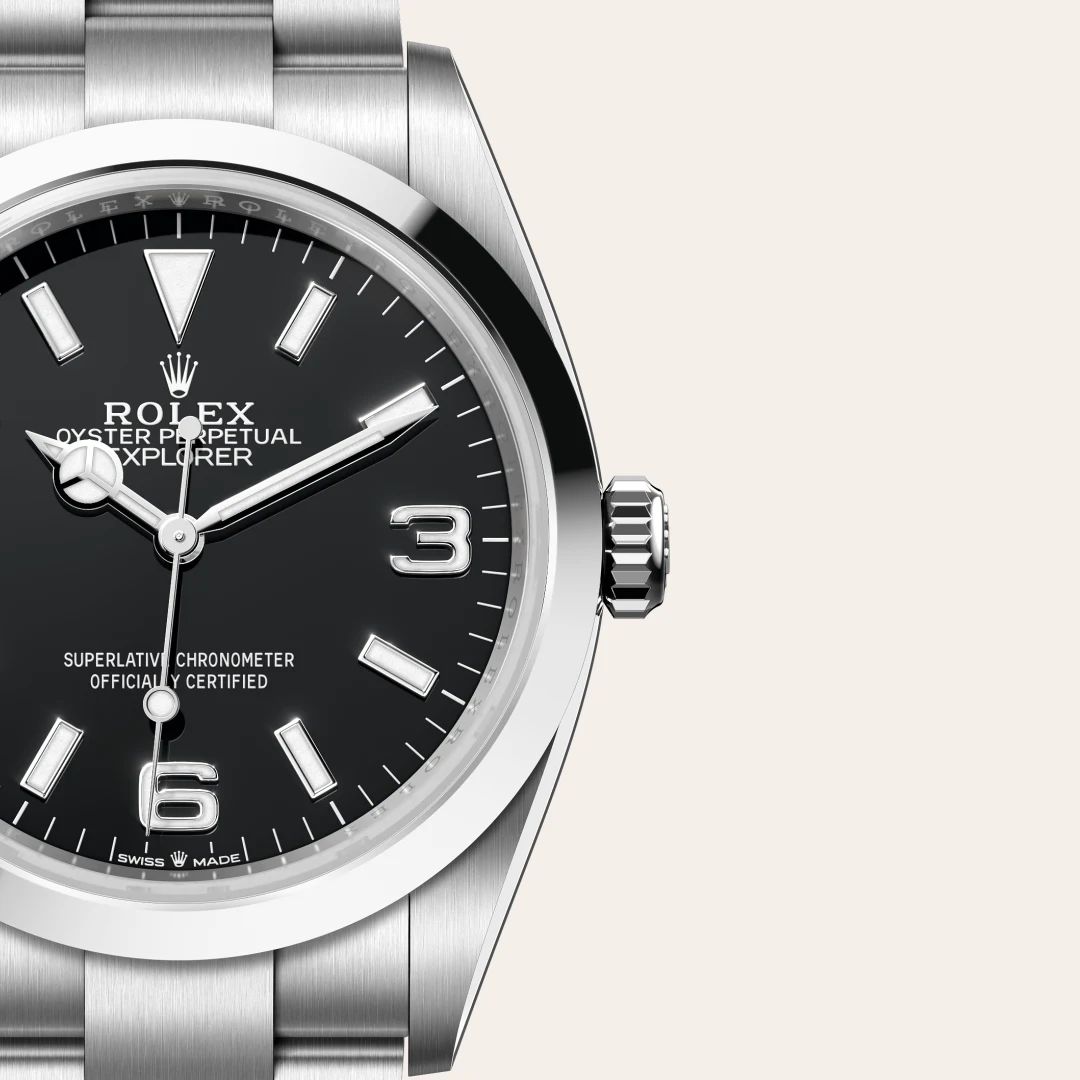 Rolex Explorer 36 in Oystersteelcon “Butterfly mother-of-pearl pavé”, lunetta Domed, bracciale Oystersteel