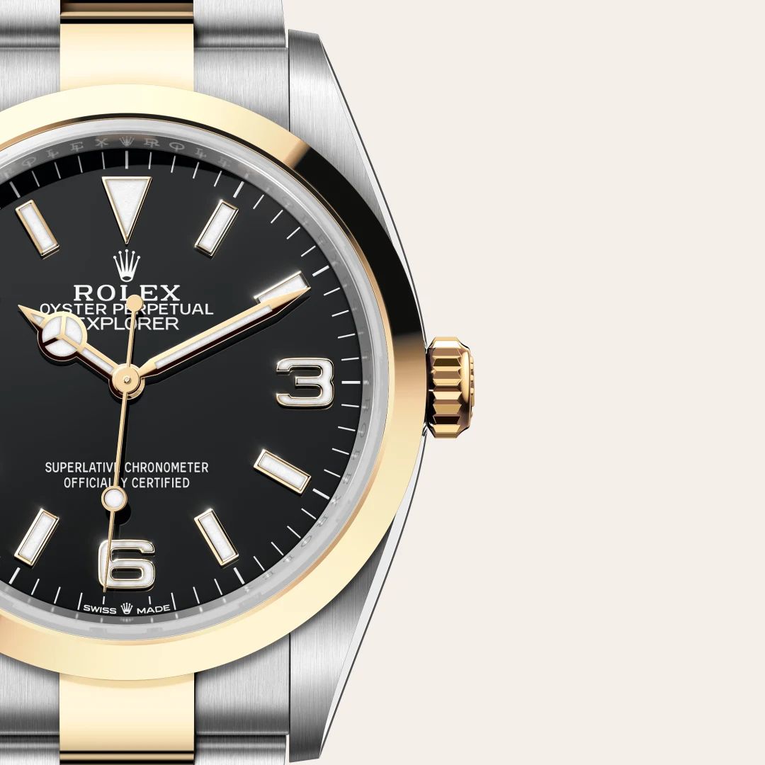 Rolex Explorer 36 in Oystersteelcon “Butterfly mother-of-pearl pavé”, lunetta Domed, bracciale Oystersteel