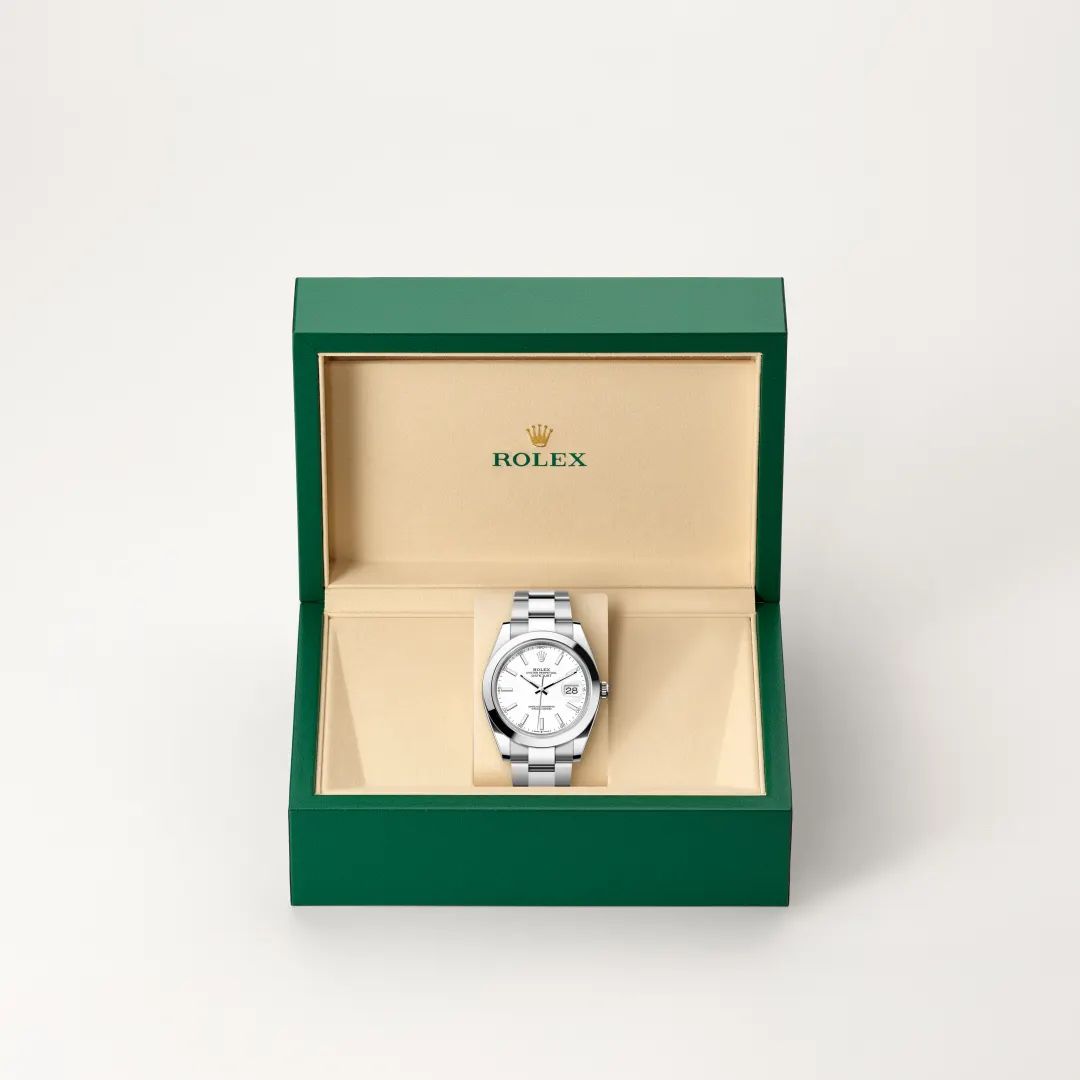 Rolex Datejust 41 in Acciaio Oystersteelcon “Pavé madreperla farfalle”, lunetta Bombata, bracciale Acciaio Oystersteel
