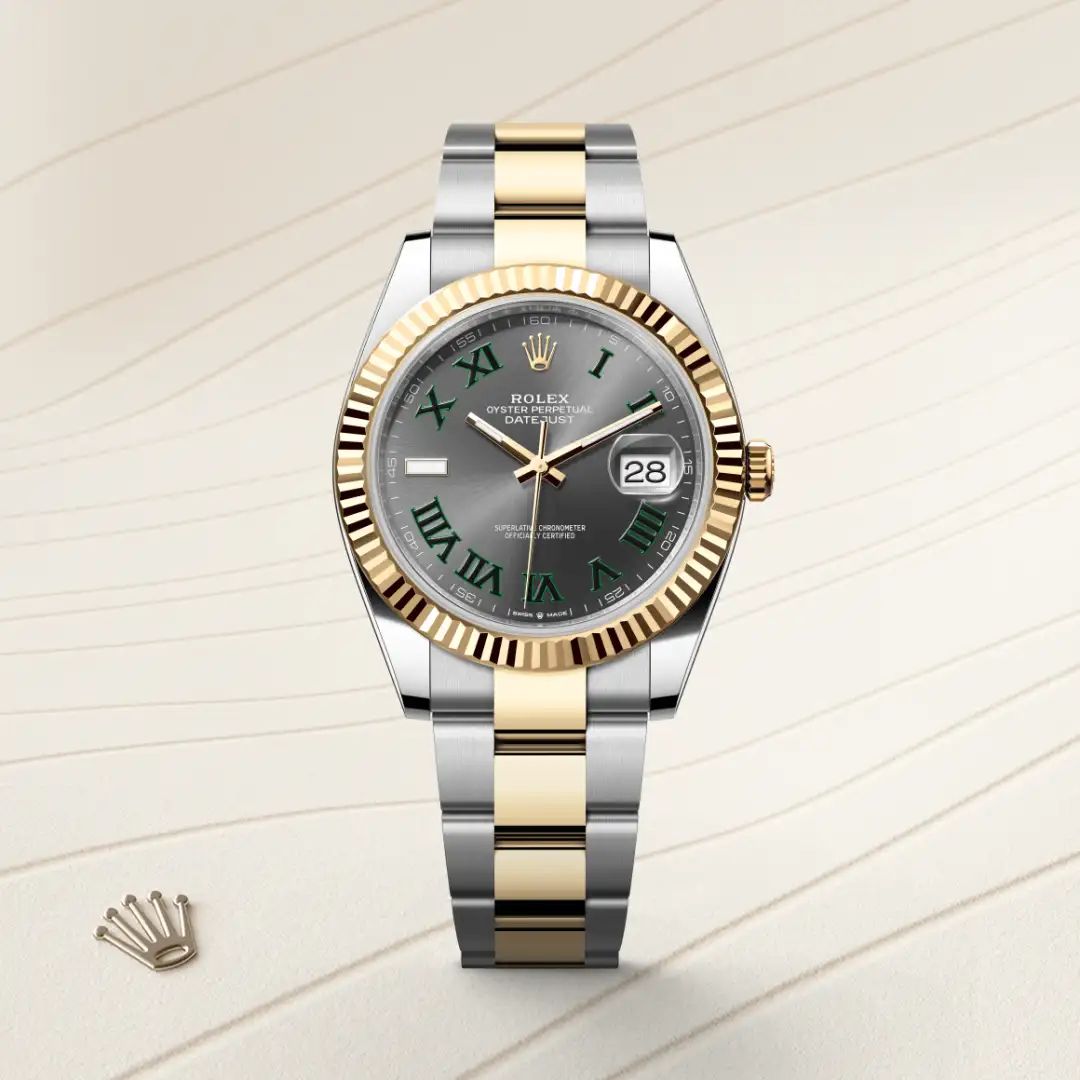 Rolex Datejust 41 in Oystersteelcon “Butterfly mother-of-pearl pavé”, lunetta Domed, bracciale Oystersteel