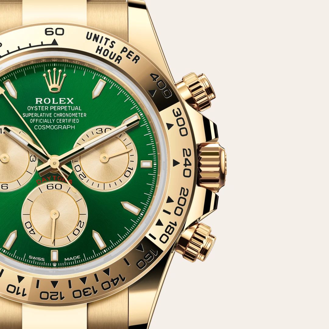 Rolex Cosmograph Daytona in Oystersteelcon “Butterfly mother-of-pearl pavé”, lunetta Domed, bracciale Oystersteel
