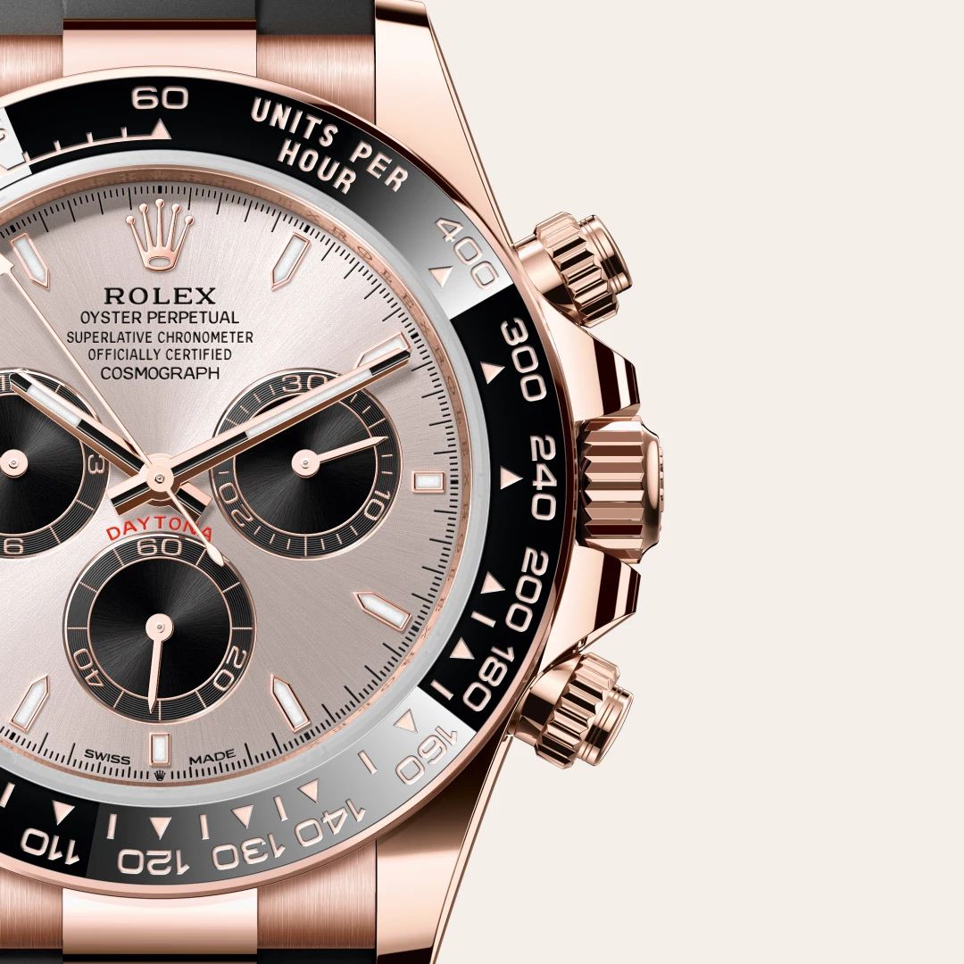 Rolex Cosmograph Daytona in Acciaio Oystersteelcon “Pavé madreperla farfalle”, lunetta Bombata, bracciale Acciaio Oystersteel