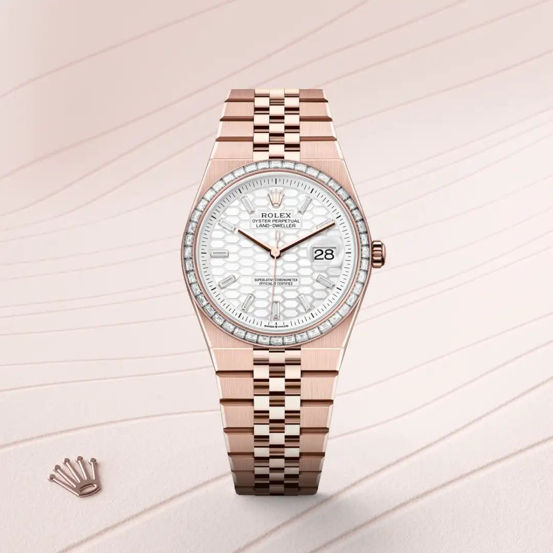 Rolex Land-Dweller 36 in Acciaio Oystersteelcon “Pavé madreperla farfalle”, lunetta Bombata, bracciale Acciaio Oystersteel