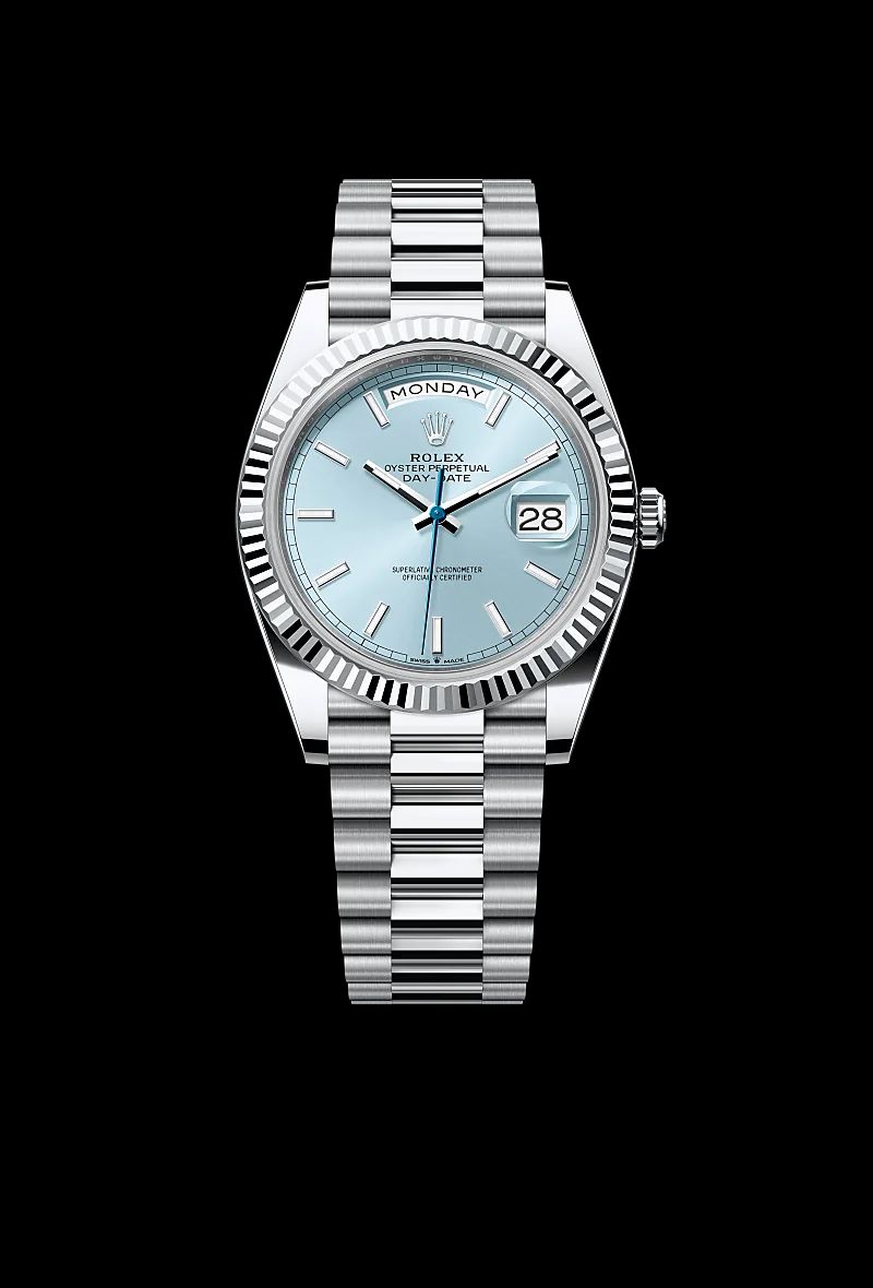 Rolex Day-Date 40 in Acciaio Oystersteelcon “Pavé madreperla farfalle”, lunetta Bombata, bracciale Acciaio Oystersteel