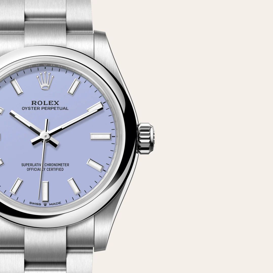 Rolex Oyster Perpetual 31 in Acciaio Oystersteelcon “Pavé madreperla farfalle”, lunetta Bombata, bracciale Acciaio Oystersteel