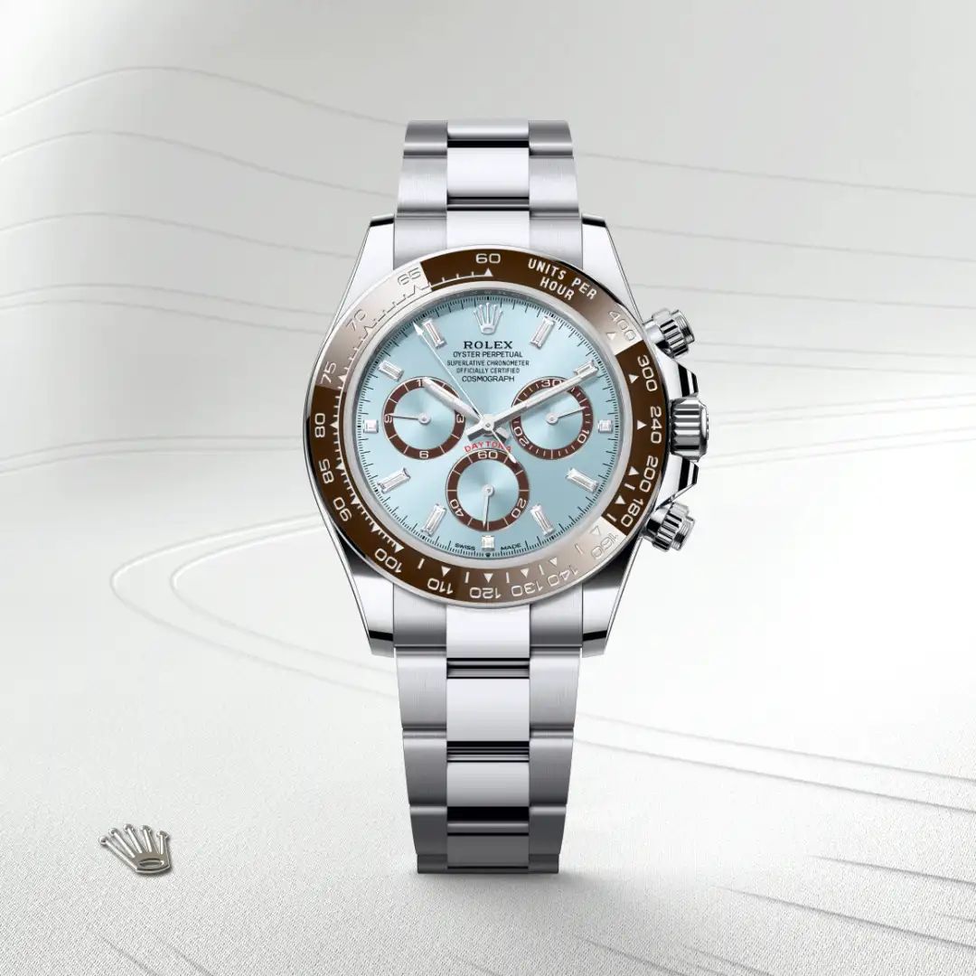 Rolex Cosmograph Daytona in Acciaio Oystersteelcon “Pavé madreperla farfalle”, lunetta Bombata, bracciale Acciaio Oystersteel