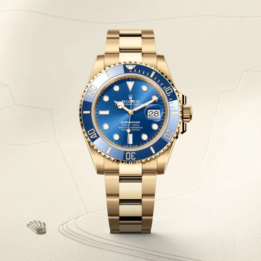 Rolex Submariner Date in Oystersteelcon “Butterfly mother-of-pearl pavé”, lunetta Domed, bracciale Oystersteel