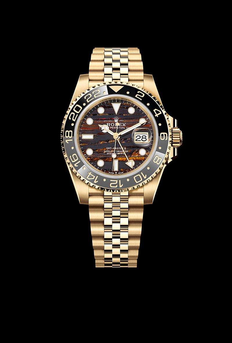 Rolex GMT-Master II in Acciaio Oystersteelcon “Pavé madreperla farfalle”, lunetta Bombata, bracciale Acciaio Oystersteel
