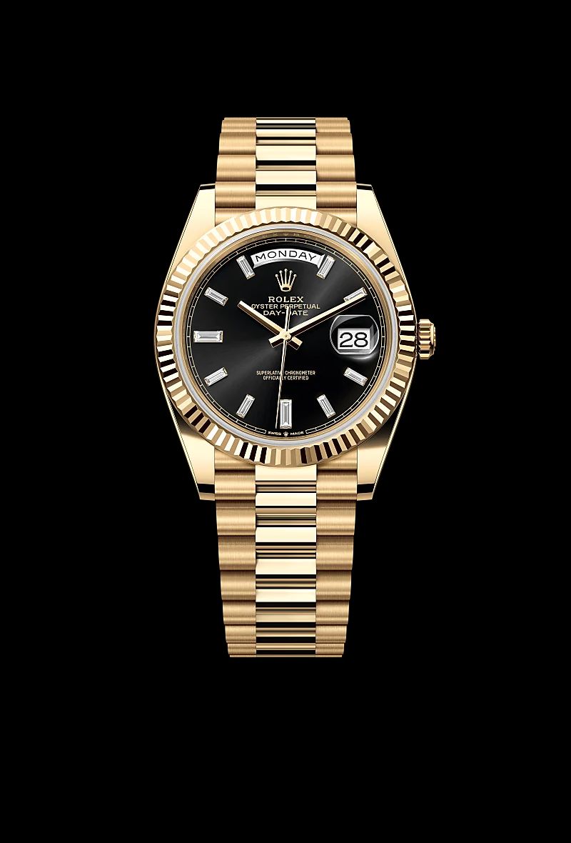 Rolex Day-Date 40 in Oystersteelcon “Butterfly mother-of-pearl pavé”, lunetta Domed, bracciale Oystersteel