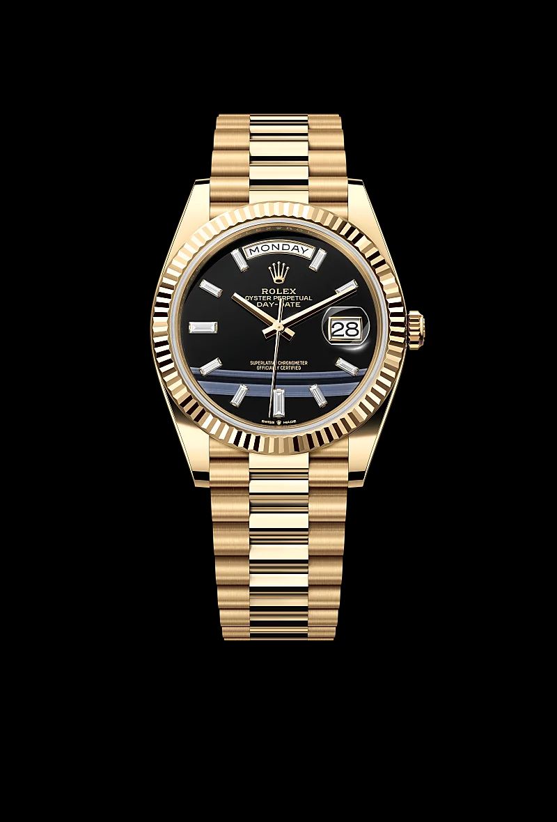 Rolex Day-Date 40 in Oystersteelcon “Butterfly mother-of-pearl pavé”, lunetta Domed, bracciale Oystersteel