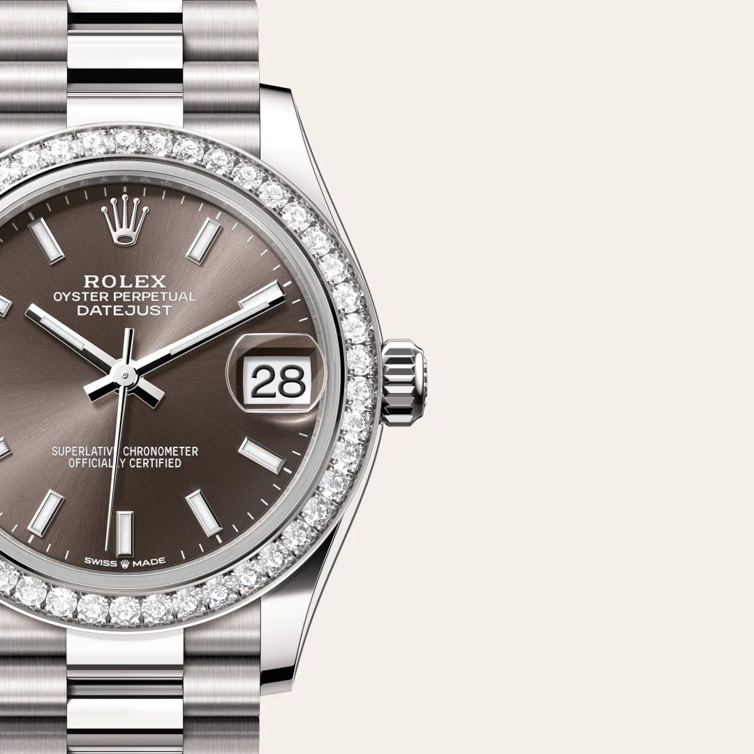 Rolex Datejust 31 in Acciaio Oystersteelcon “Pavé madreperla farfalle”, lunetta Bombata, bracciale Acciaio Oystersteel