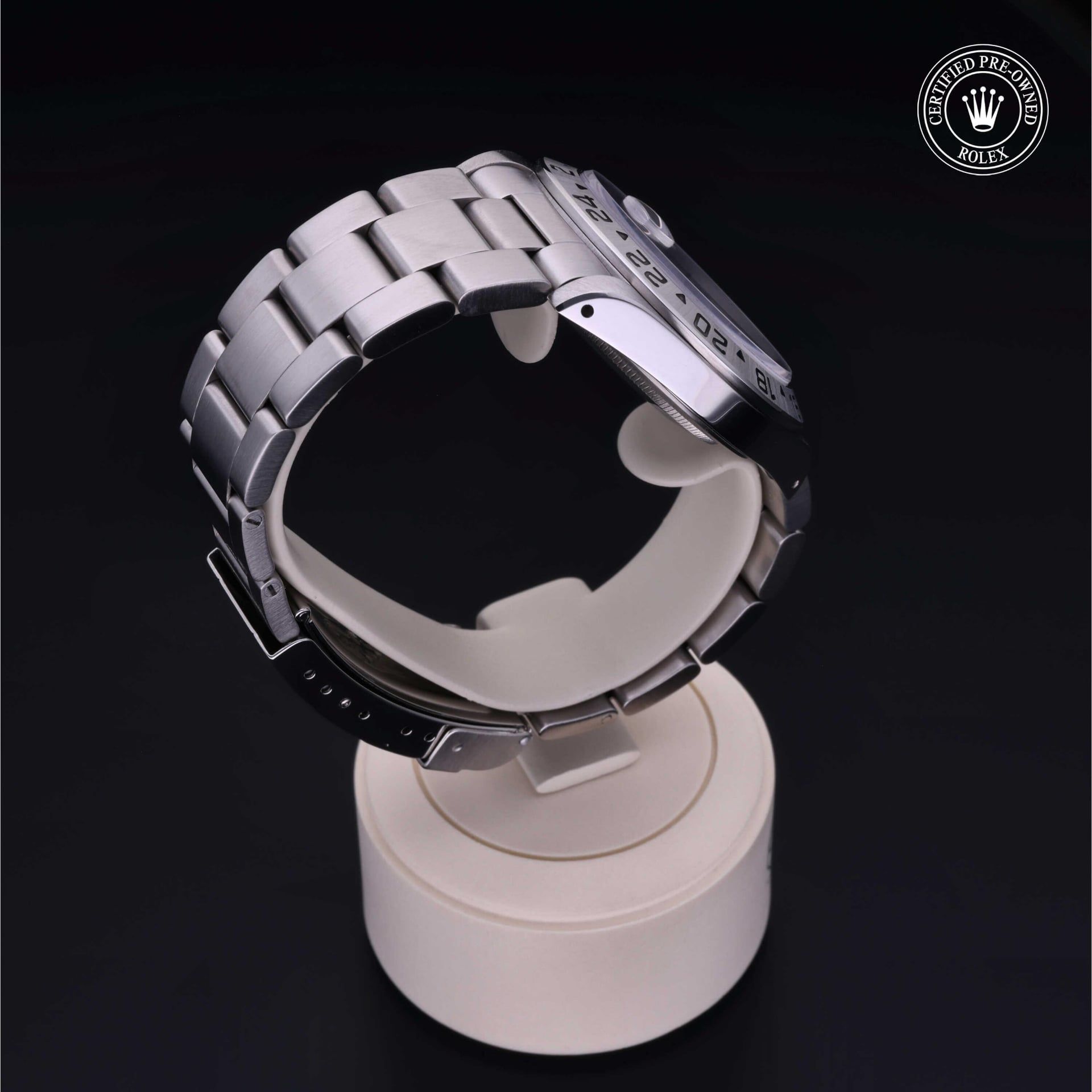 Rolex Explorer II 40 mm 16570